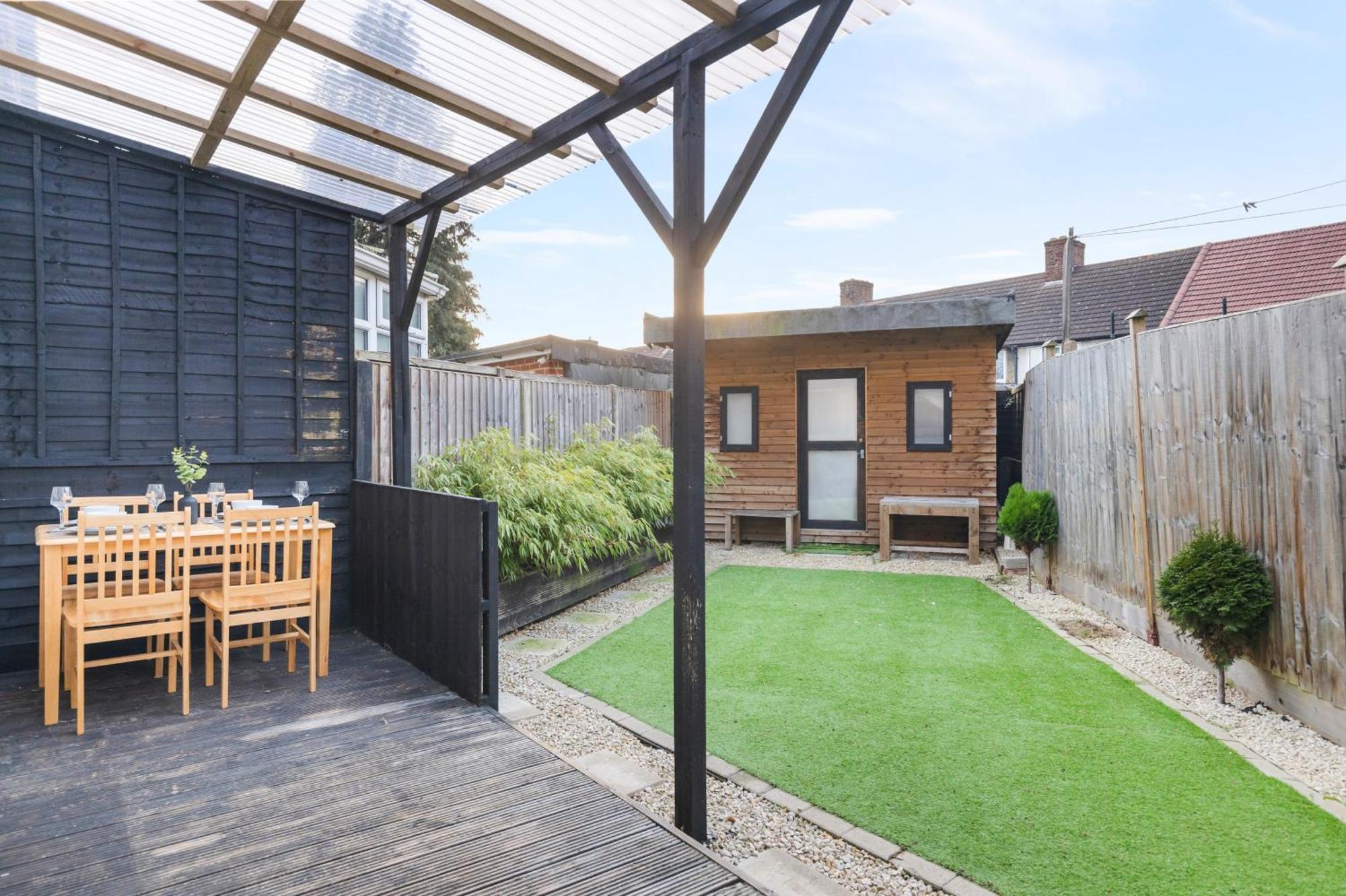 Apartment New Luxurious 4 Bedroom London