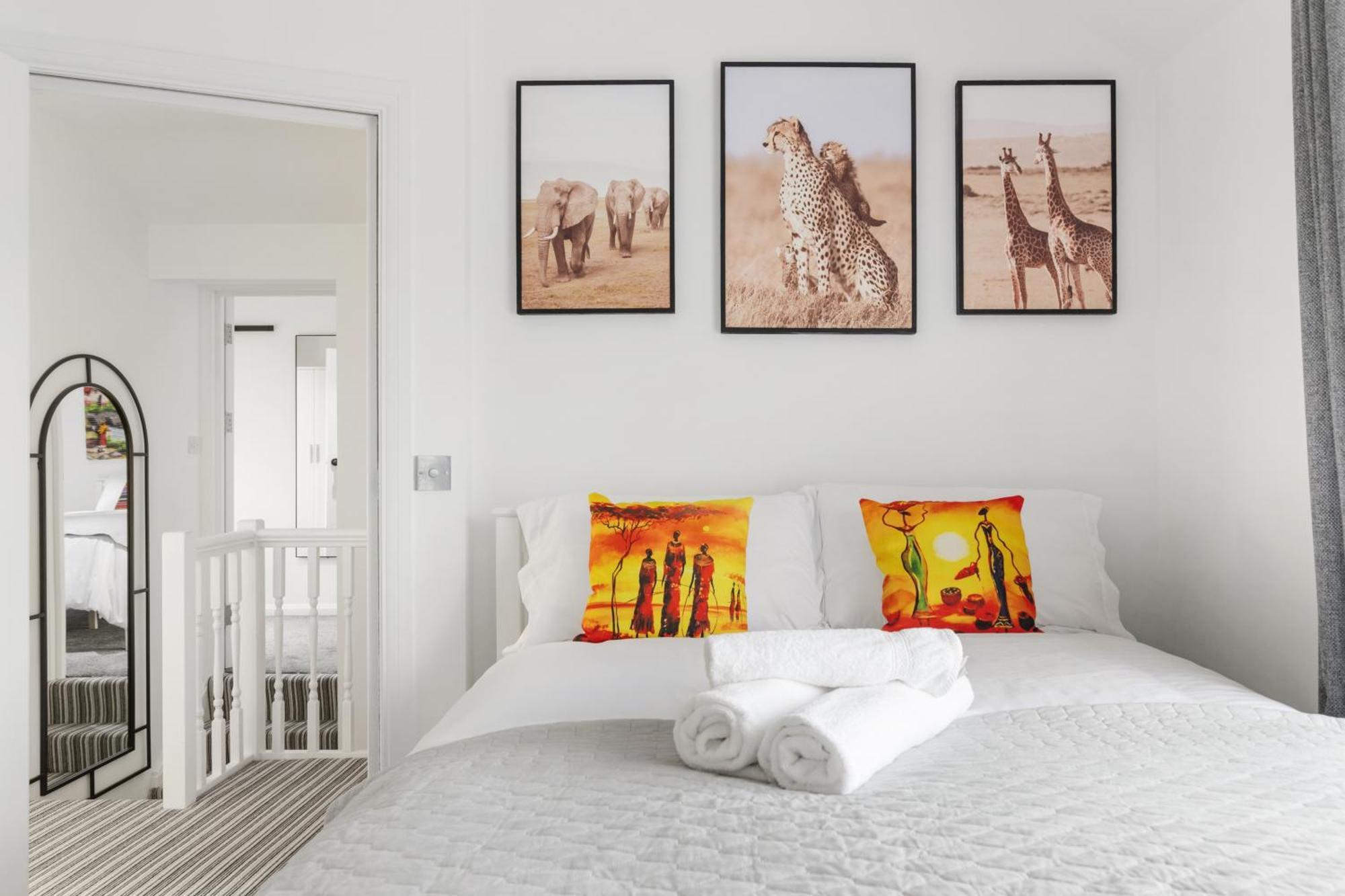 New Luxurious 4 Bedroom * London