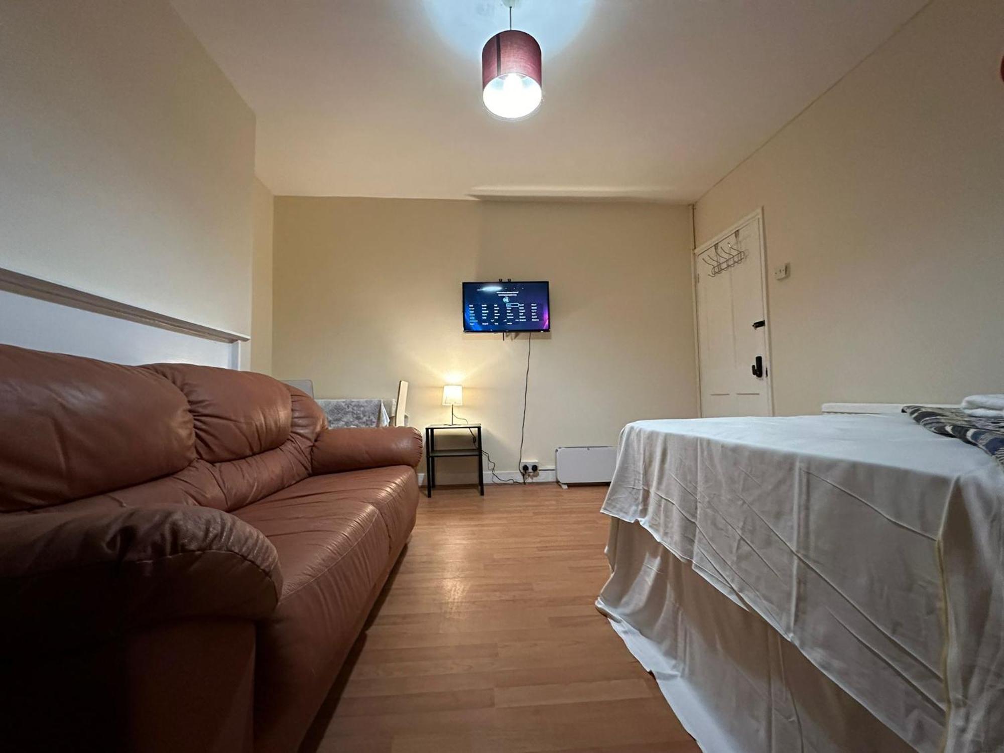 Appartement Beautiful Private Double In A Shared 3-bedroom Minutes Walk From Bethnal *
