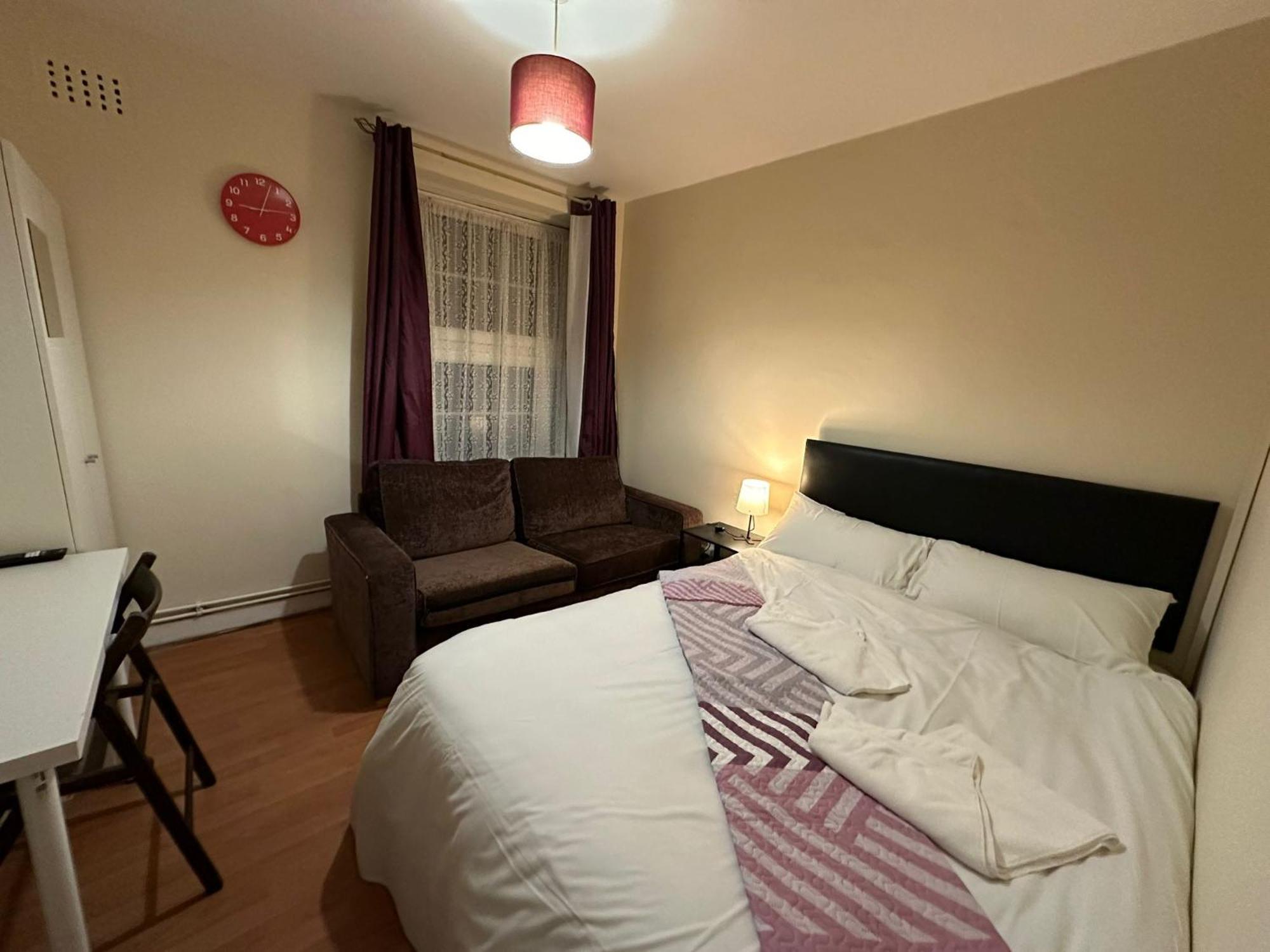 Beautiful Private Double In A Shared 3-bedroom Minutes Walk From Bethnal Appartement *