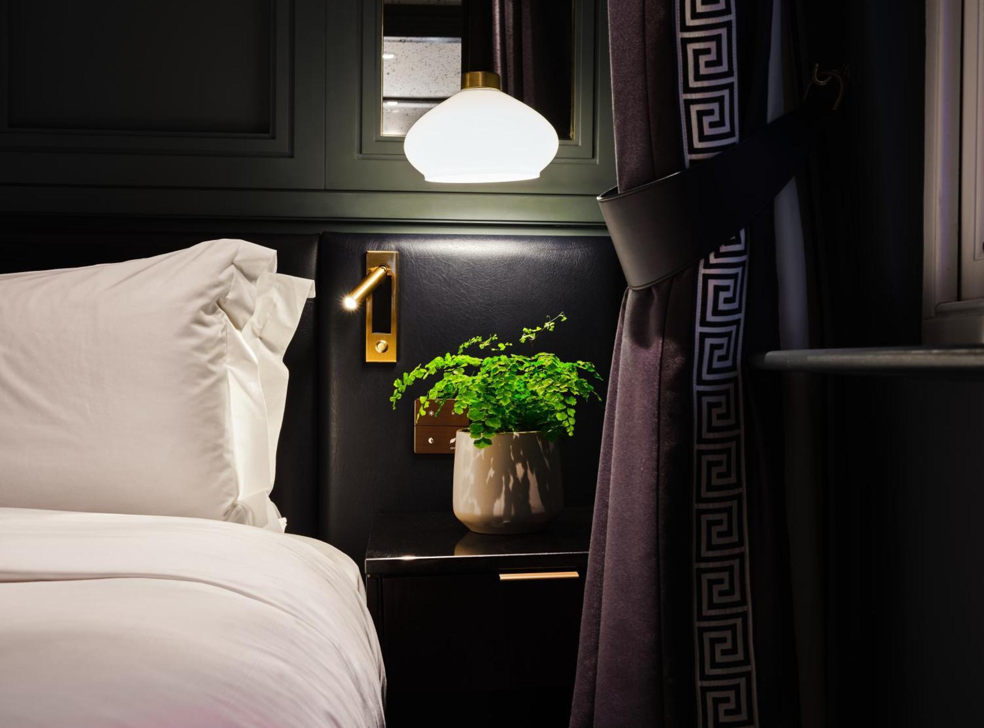 The Mayfair Townhouse - An Iconic Luxury