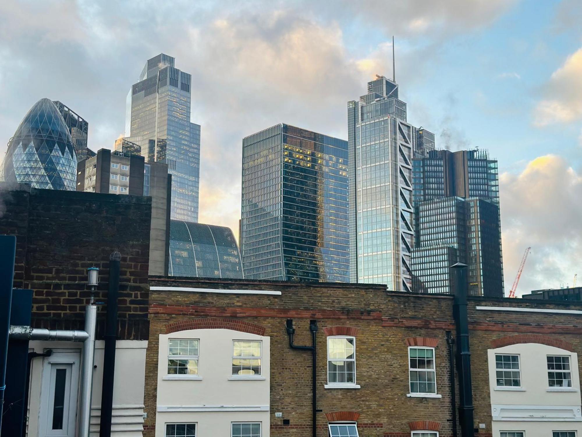 Flat In Aldgate East, *