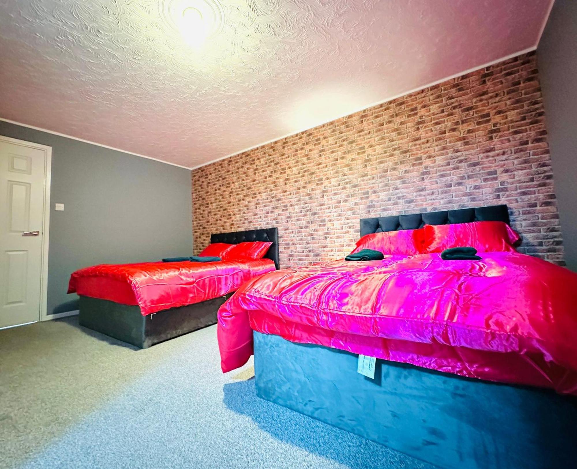 Cozy Apertment In - Beckton Homestay London