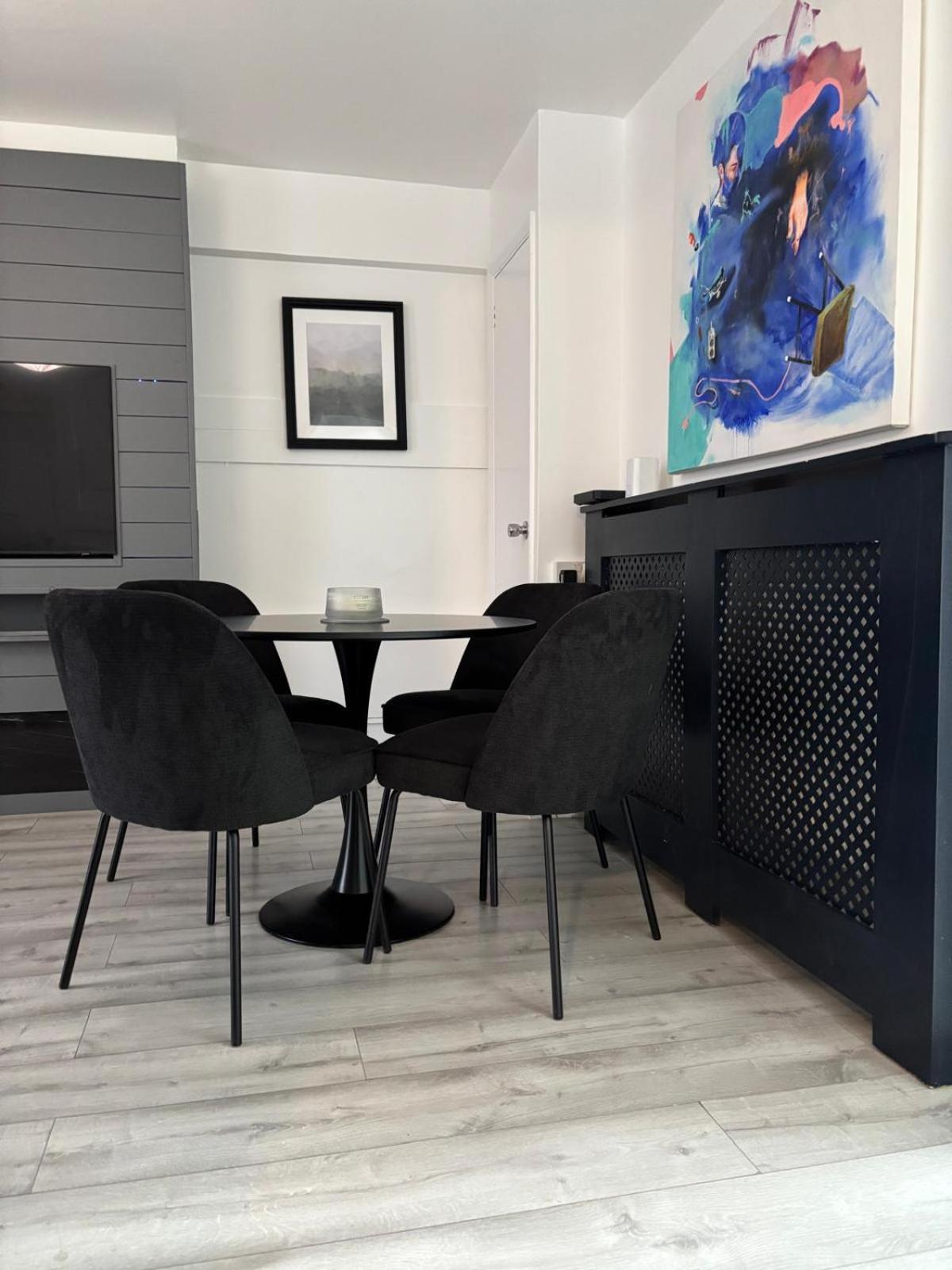 Stylish And Cosy 1 Bed East * London