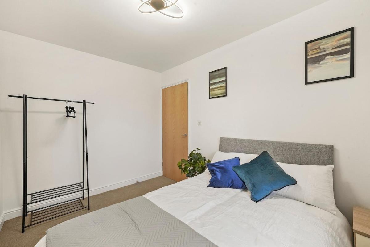Appartement Comfortable 2-bed Flat, Free Parking, Near Excel