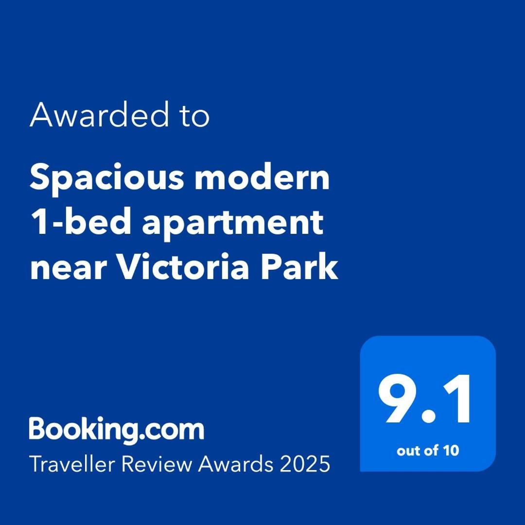 Spacious Modern 1-bed Near Victoria Park Apartment London