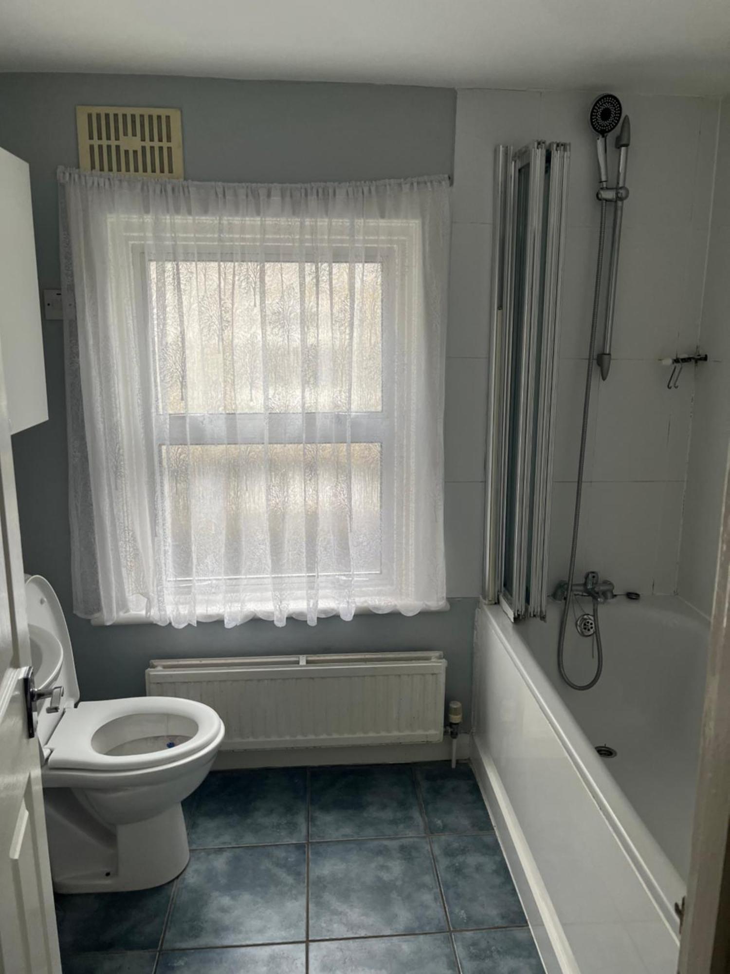 First Floor 1 Bed With Lounge And Kitchen Leilighet