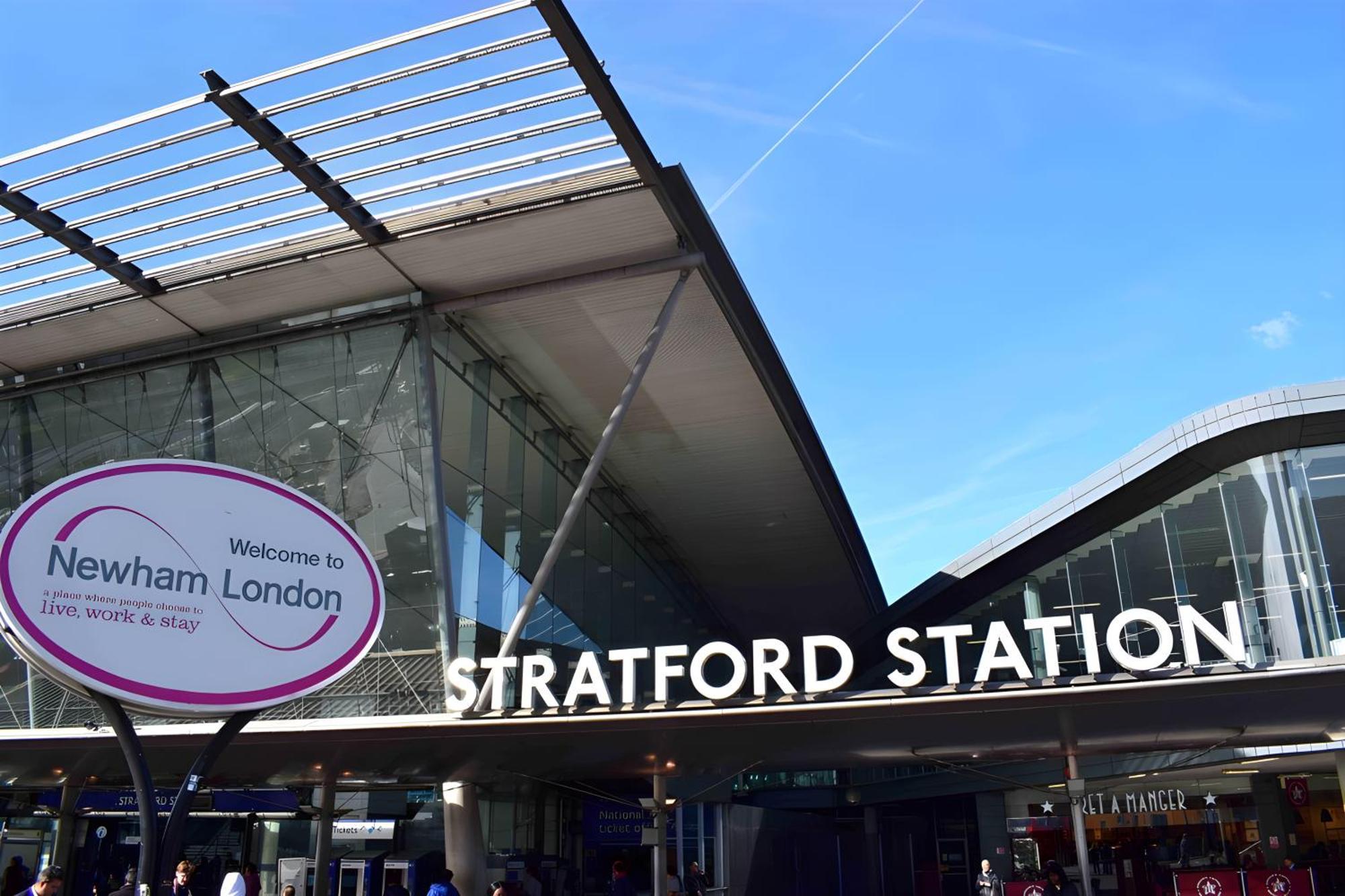 Apartment Executive 2 Bed Flat Near Stratford Station - Ideal For Corporate Stays