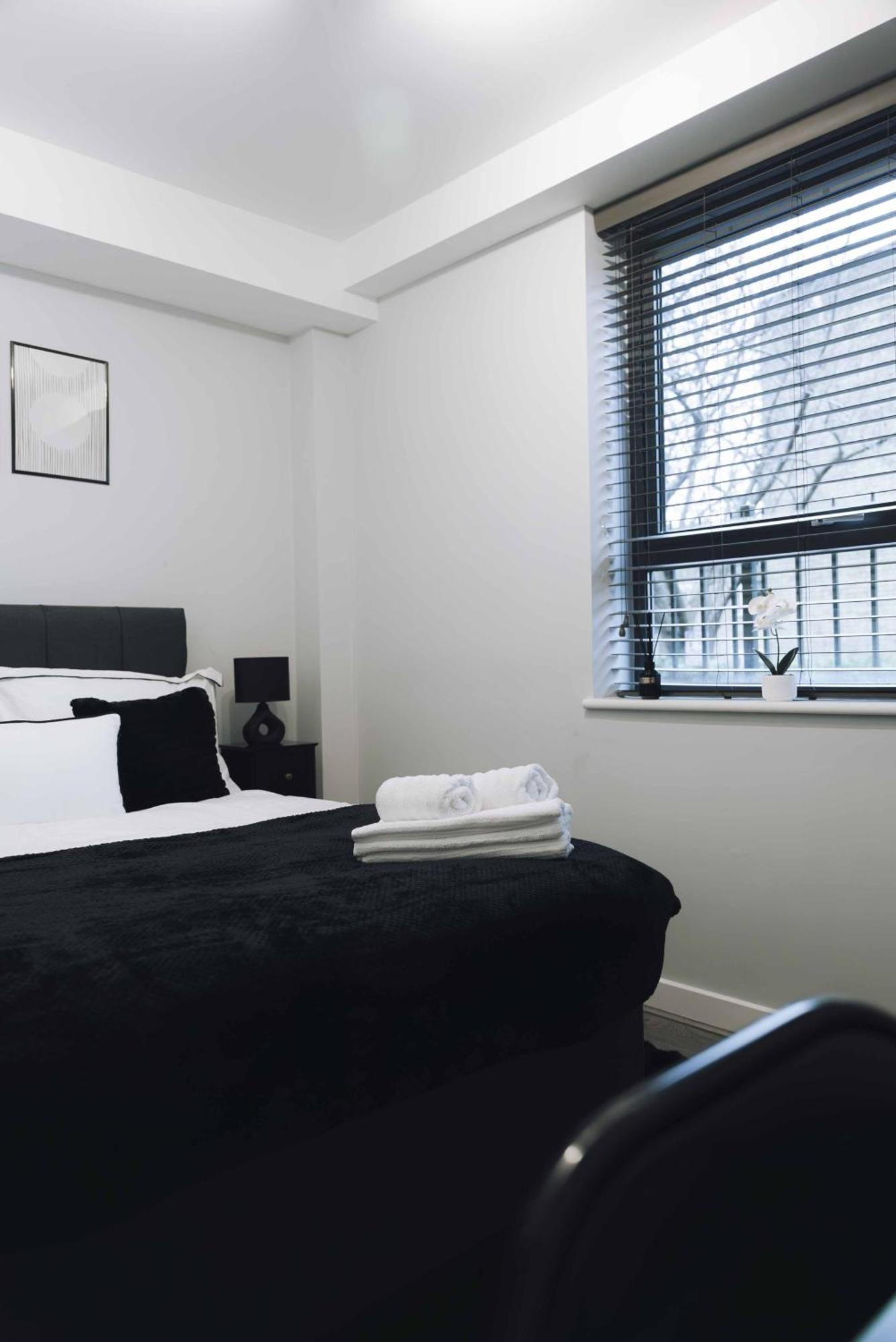 Apartment Executive 2 Bed Flat Near Stratford Station - Ideal For Corporate Stays *
