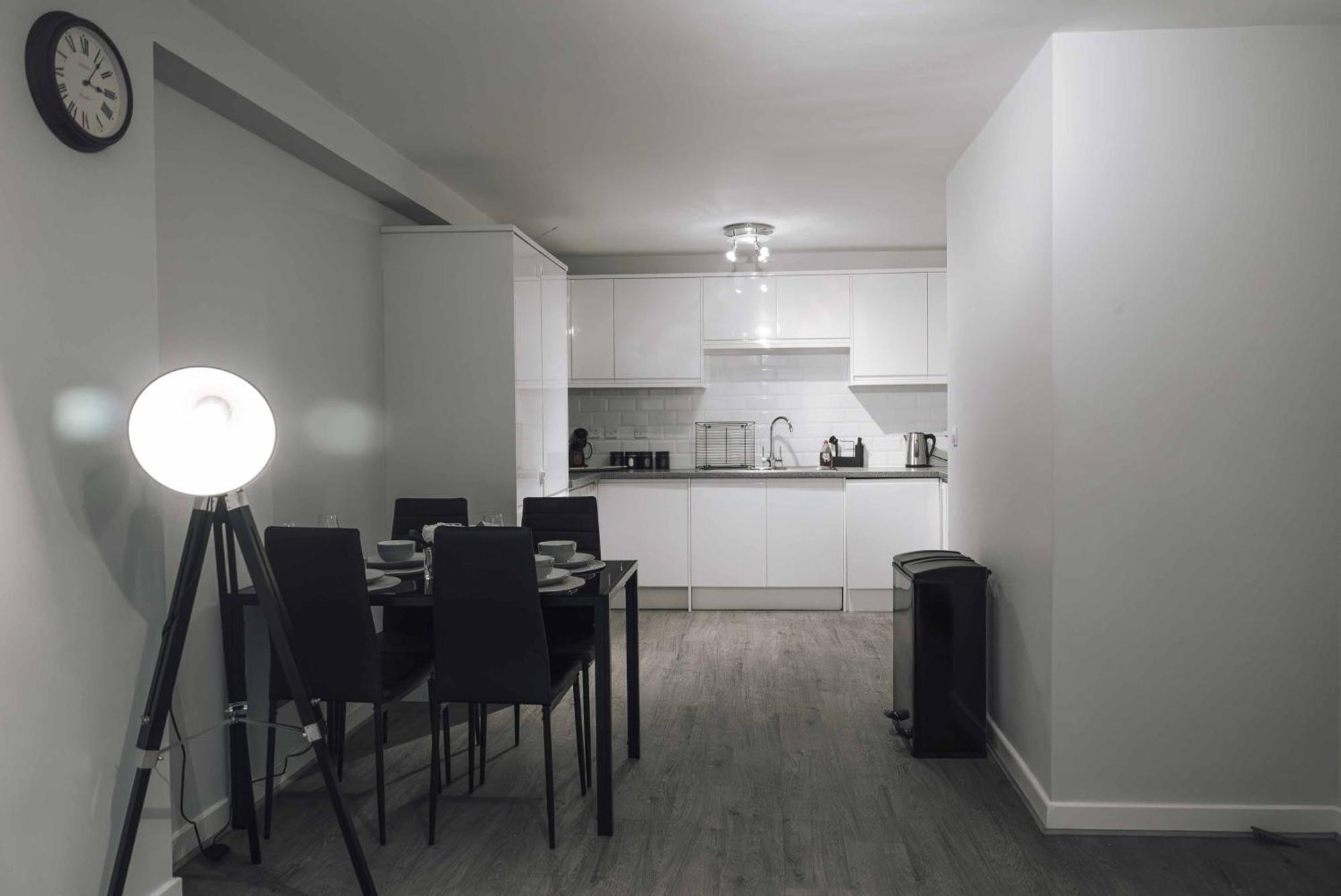 Executive 2 Bed Flat Near Stratford Station - Ideal For Corporate Stays Apartment London