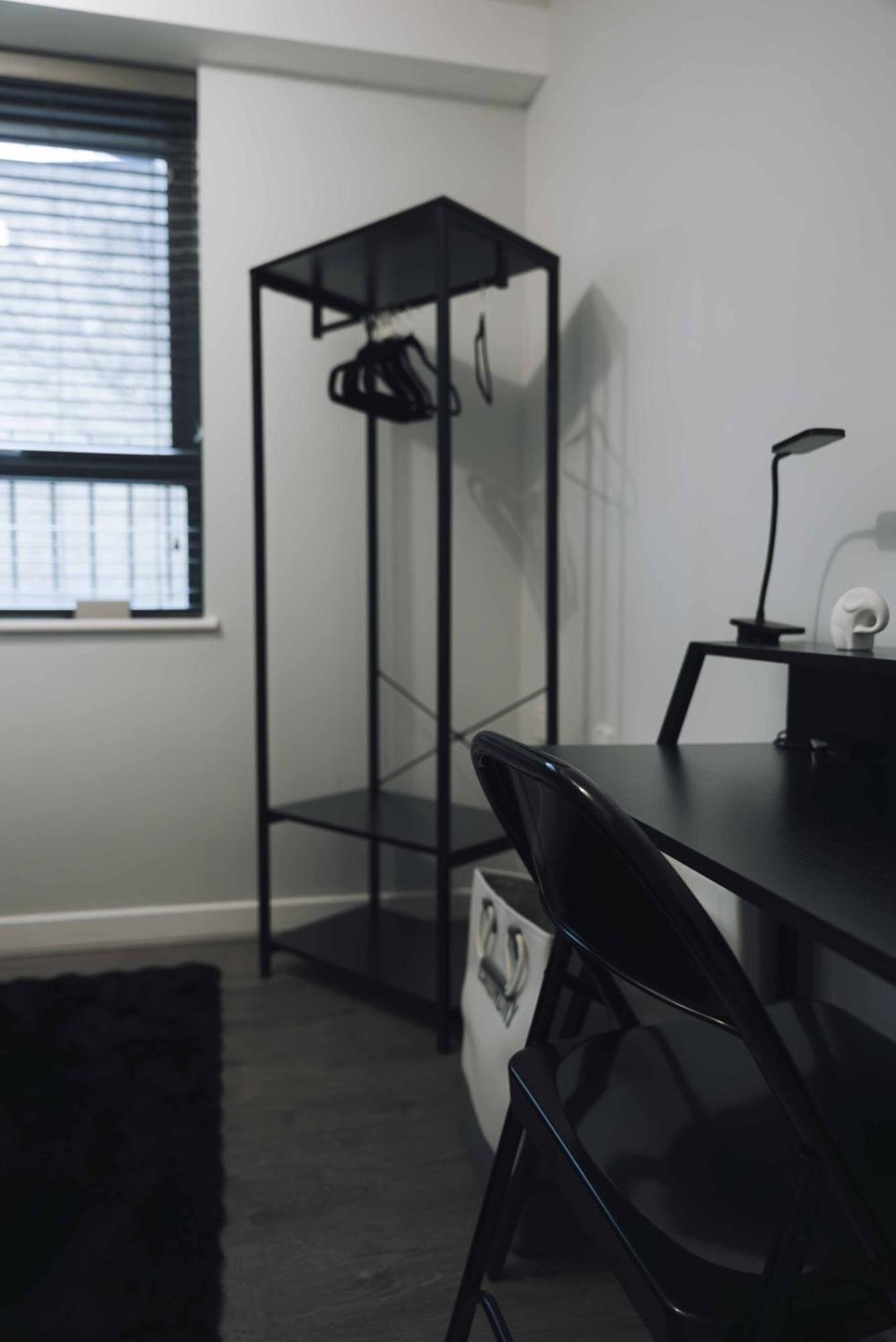 Executive 2 Bed Flat Near Stratford Station - Ideal For Corporate Stays London