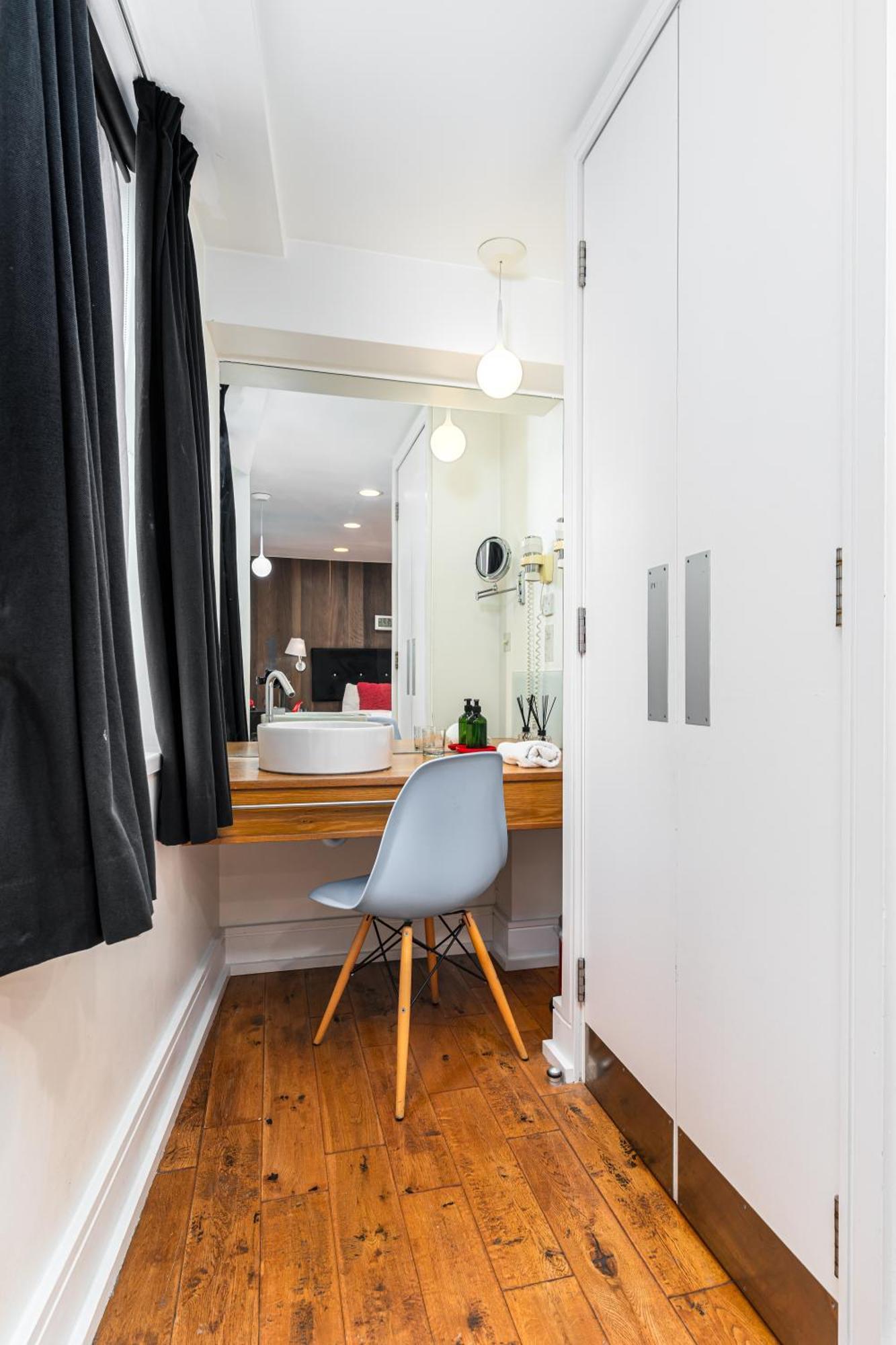 The Whitechapel 4* Londen