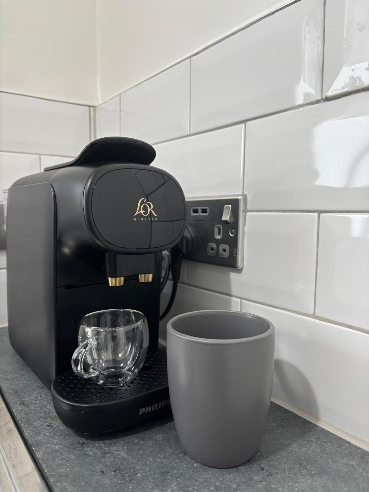 Stylish And Cosy 1 Bed East Apartment *