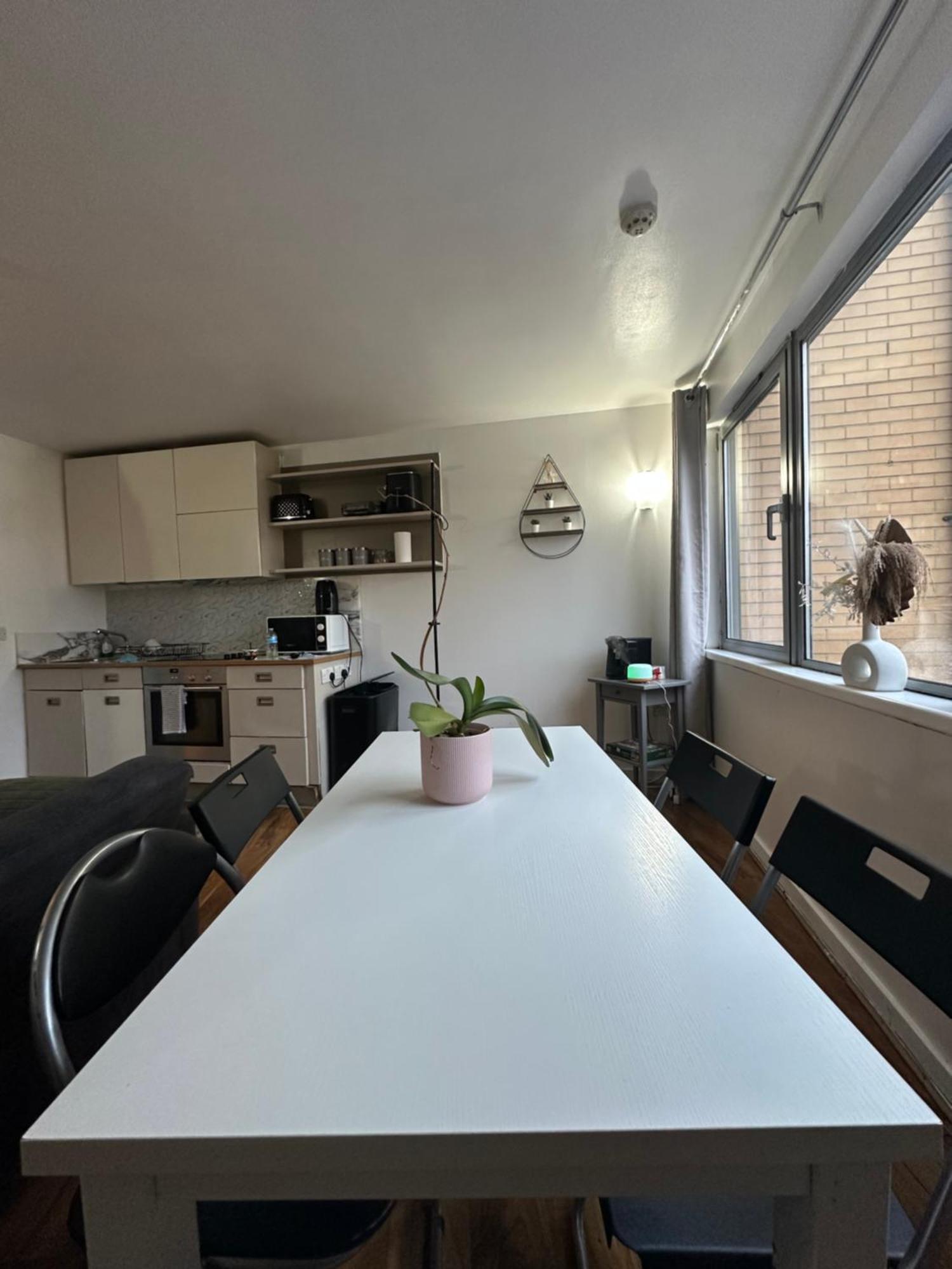 Greenwich Luxe Exclusive Apartment