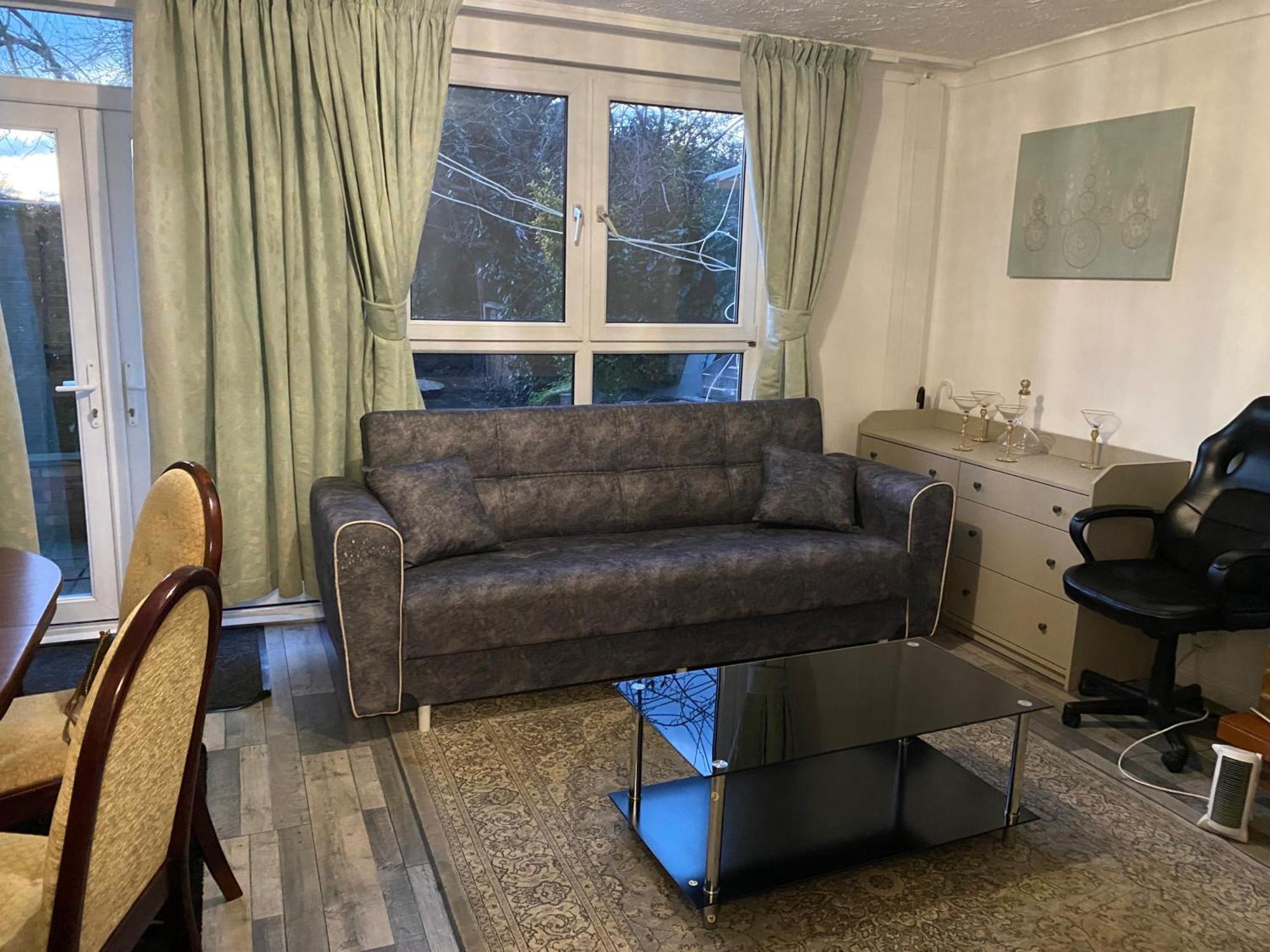 Charm - 3 Bedroom House Near Canary Wharf * London