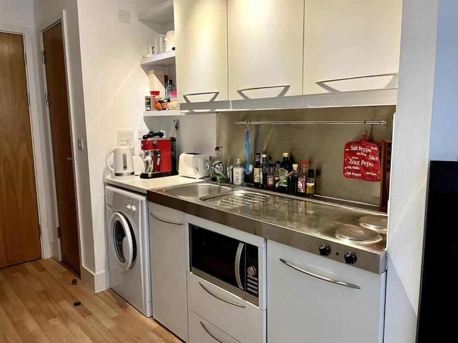 Apartment Cosy Scandinavian Style Flat London