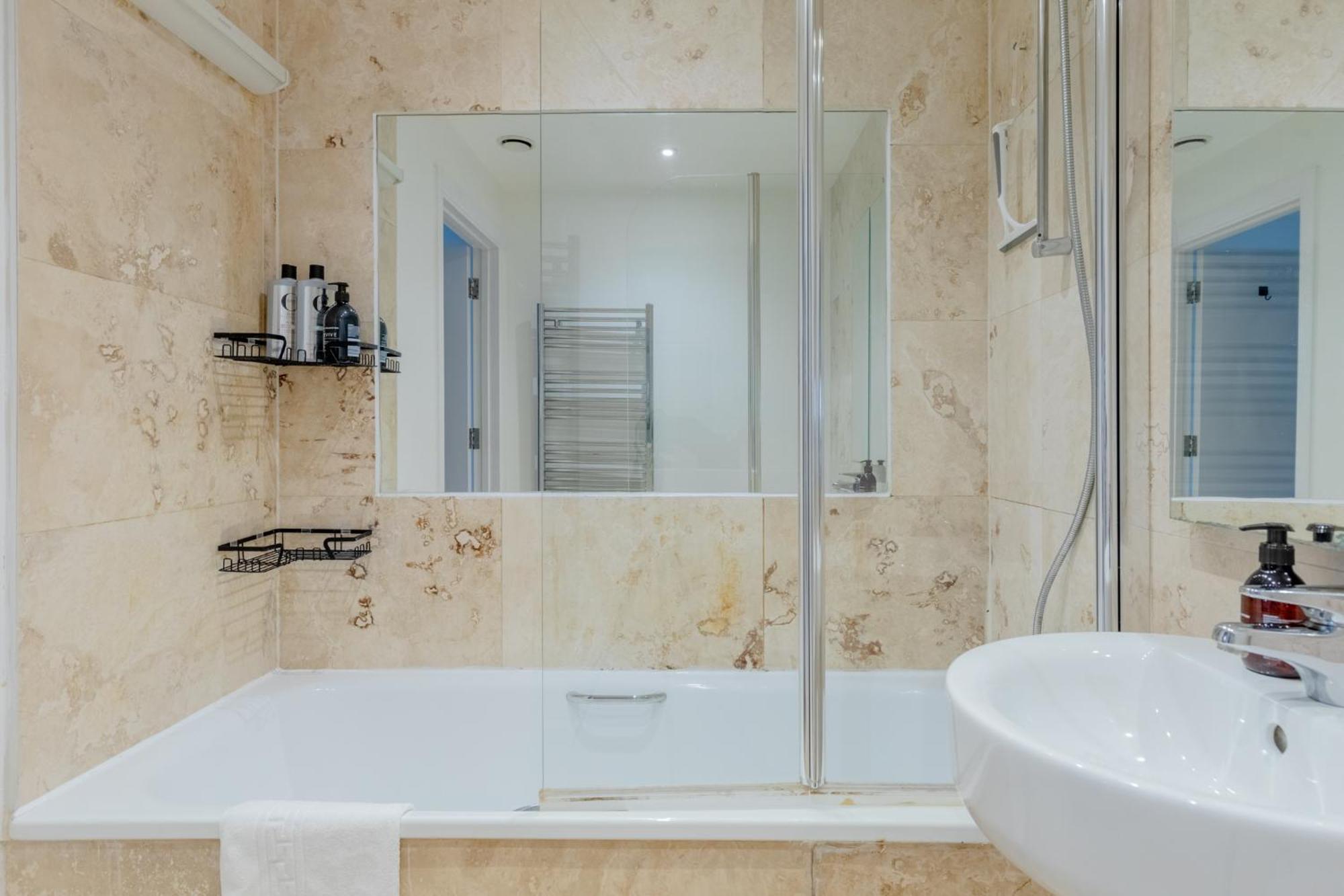 Contemporary 3bd Flat Close To Regents Canal Apartment *