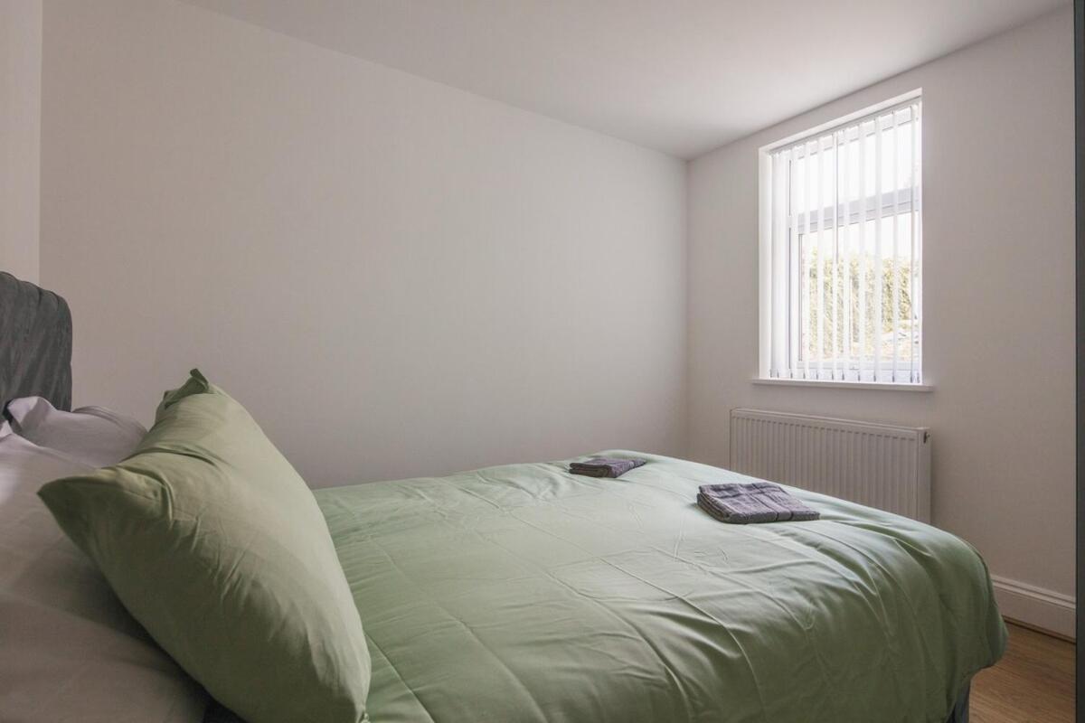 Spacious 3 Bedroom With Ps5 And Pool Table Near O2 Arena Canary Wharf And Elizabeth Line To *