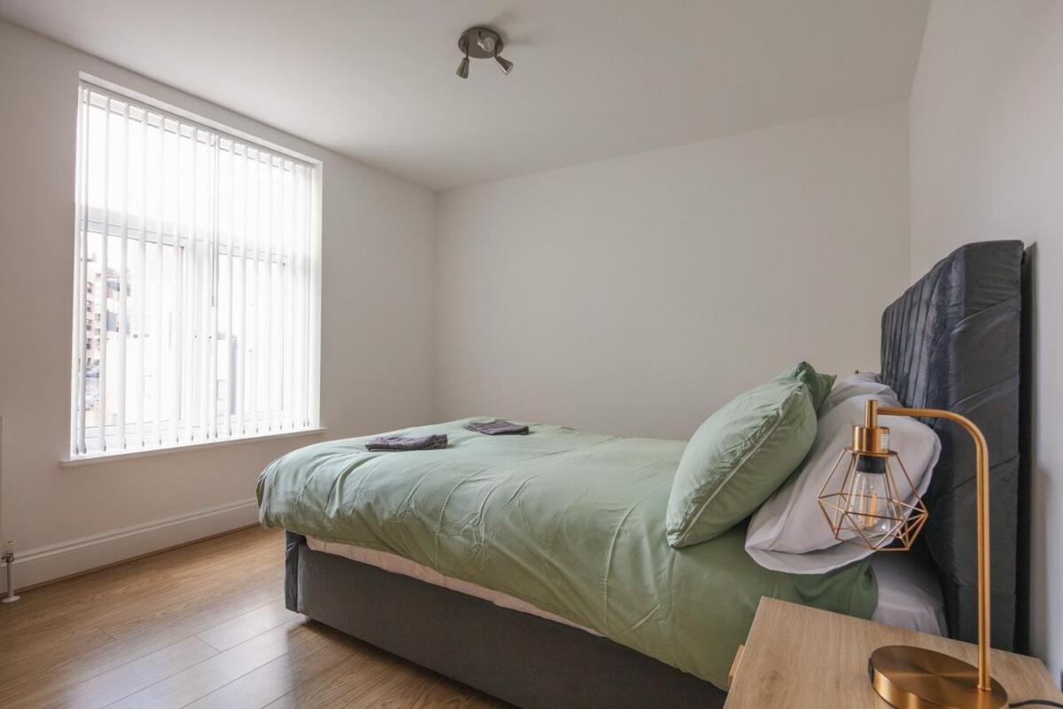 Apartment Spacious 3 Bedroom With Ps5 And Pool Table Near O2 Arena Canary Wharf And Elizabeth Line To London