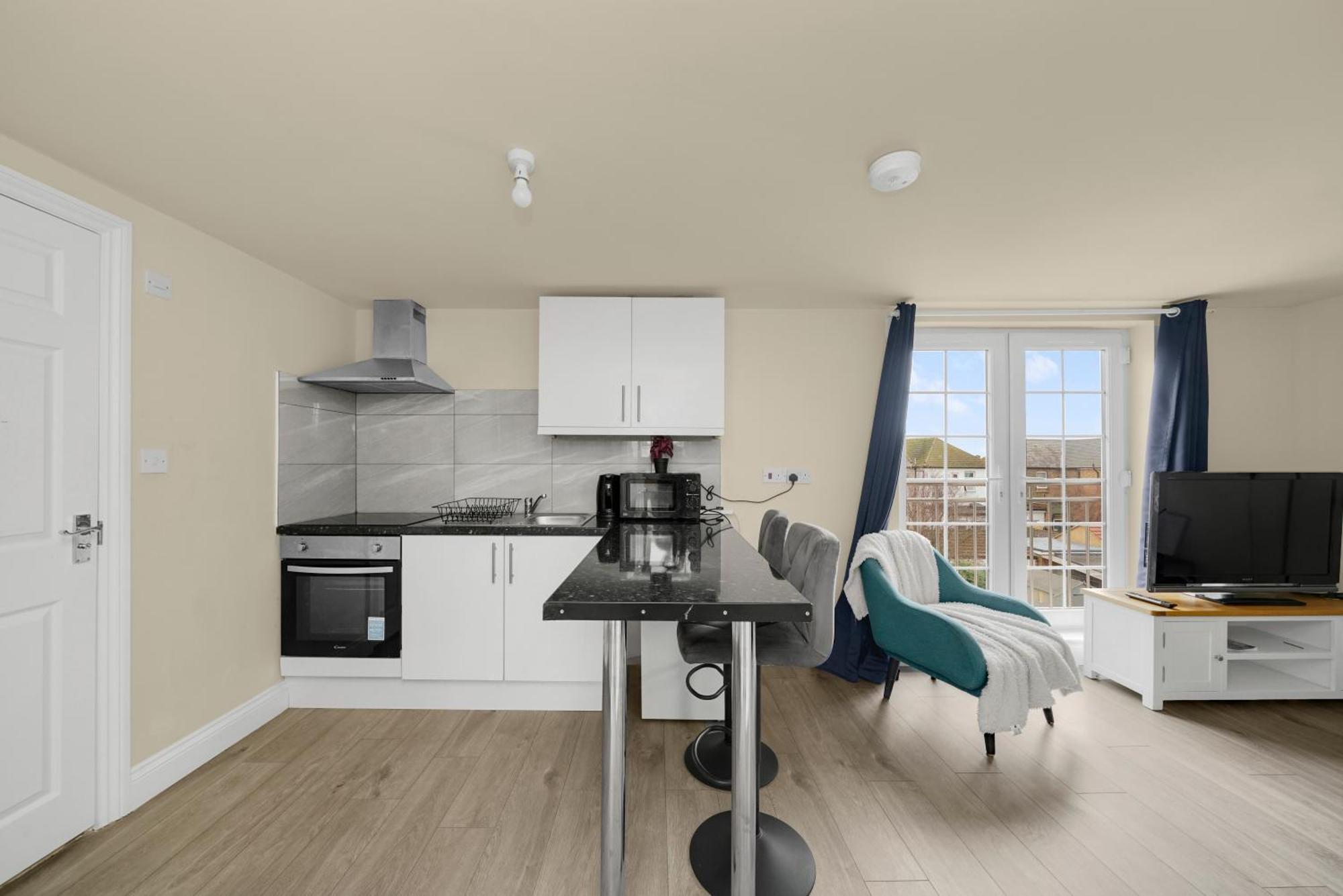 Cosy On Elizabeth Line - Free Parking London