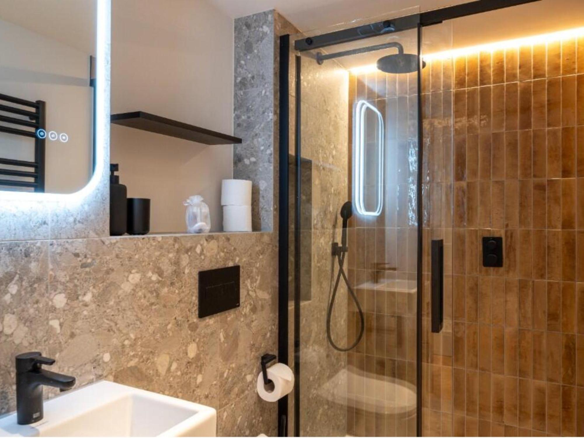 Ensuite, Exclusive Experiences * London