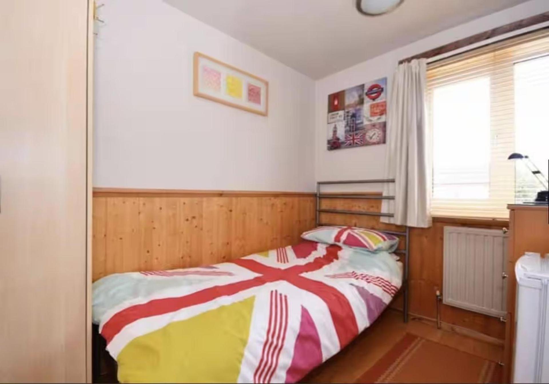 Сasa de vacaciones 3br-sleeps9-parking-familyfriendly-nearexcel Londres