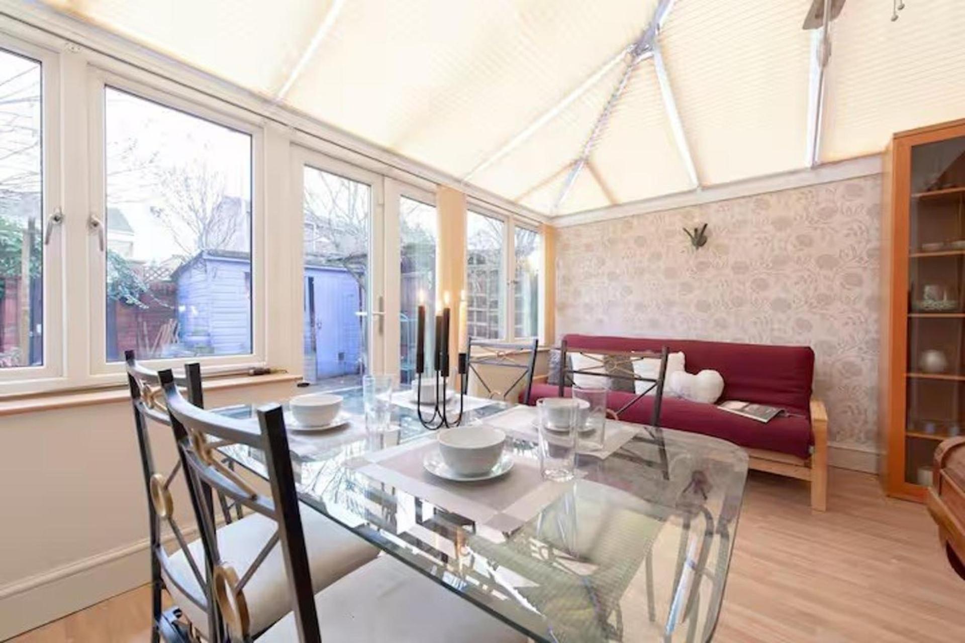 3br-sleeps9-parking-familyfriendly-nearexcel Сasa de vacaciones Londres