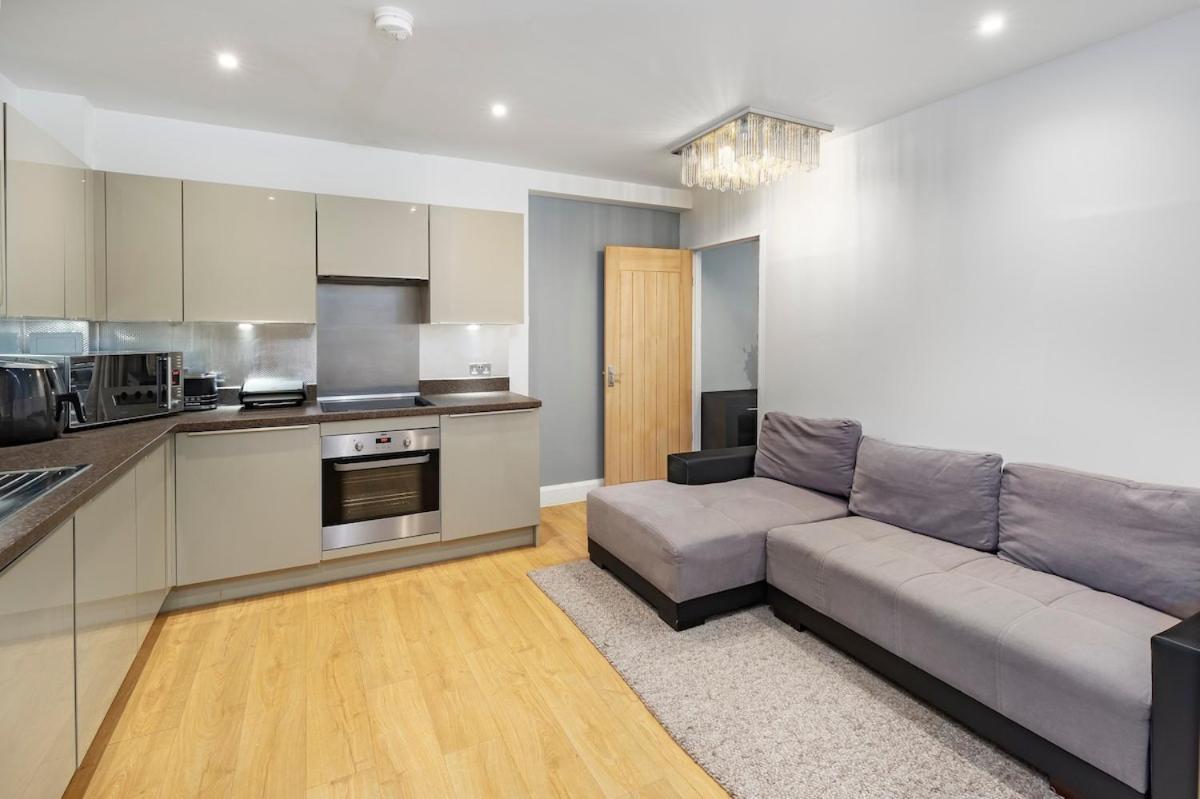 Apartment Cozy 2 Bedrooms, Devons Rd Dlr