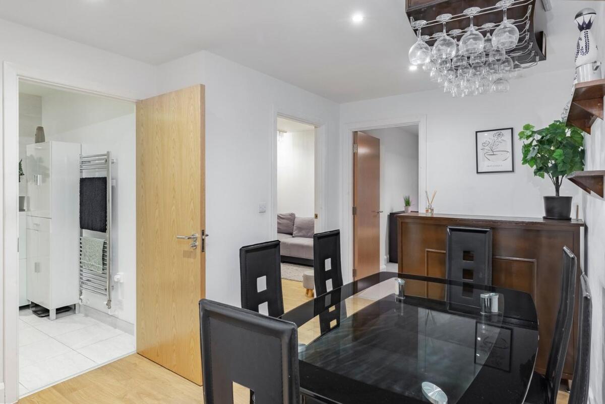 Cozy 2 Bedrooms, Devons Rd Dlr Apartment