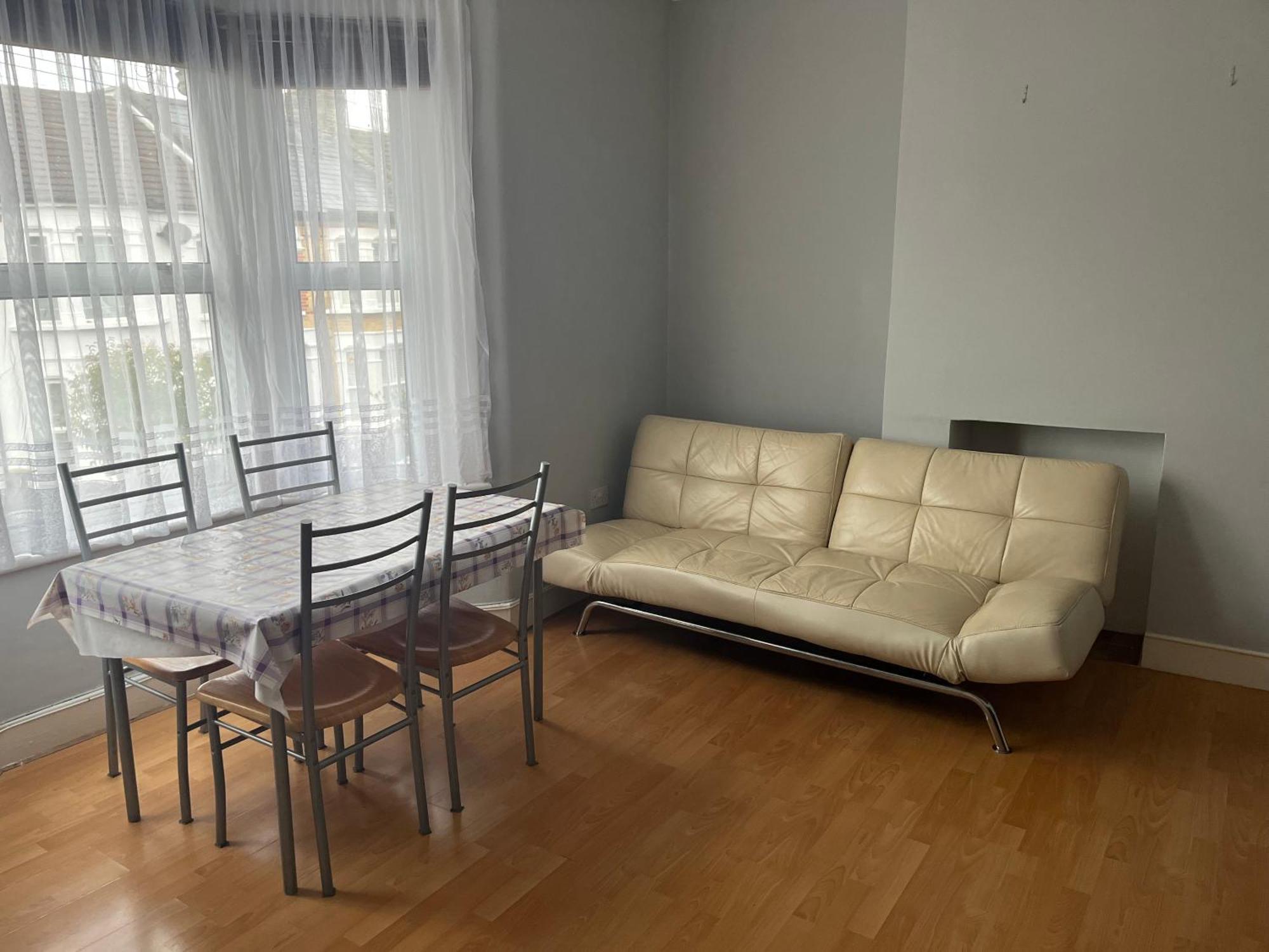First Floor 1 Bed With Lounge And Kitchen Leilighet *