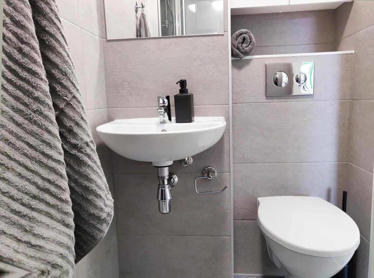 The Cube Greenwich Apartment London