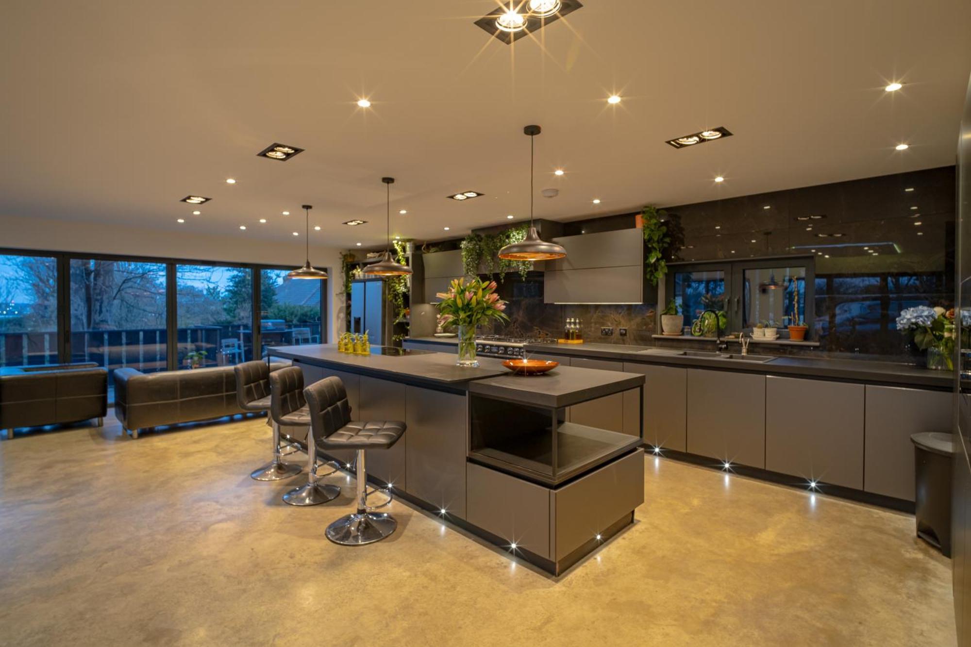 Villa The Ridge - Luxury Designer With Hot Tub And Sauna, Bexley Borough Of London
