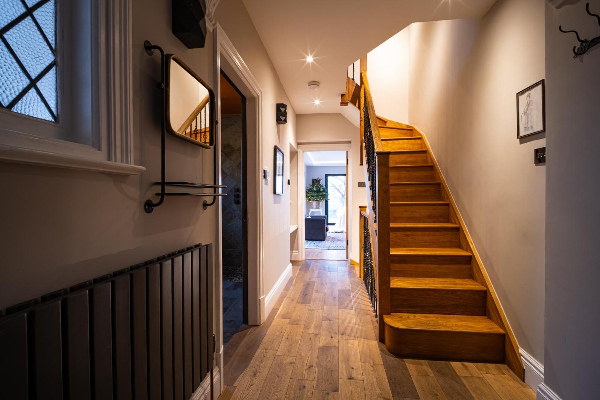 Villa The Ridge - Luxury Designer With Hot Tub And Sauna, Bexley Borough Of