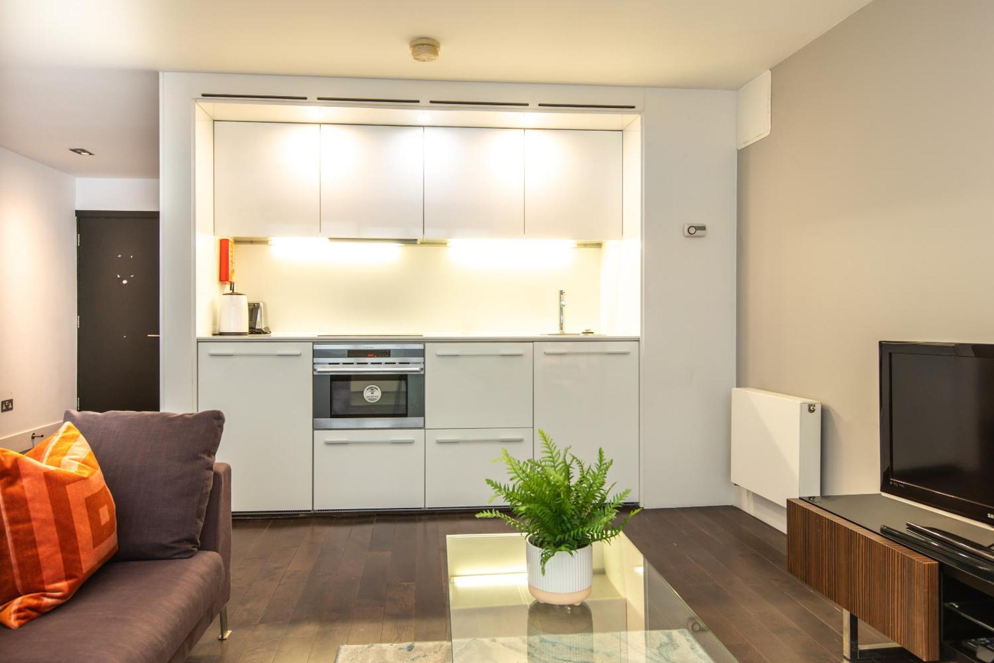 Apartment Contemporary 1br Near Monument St! London