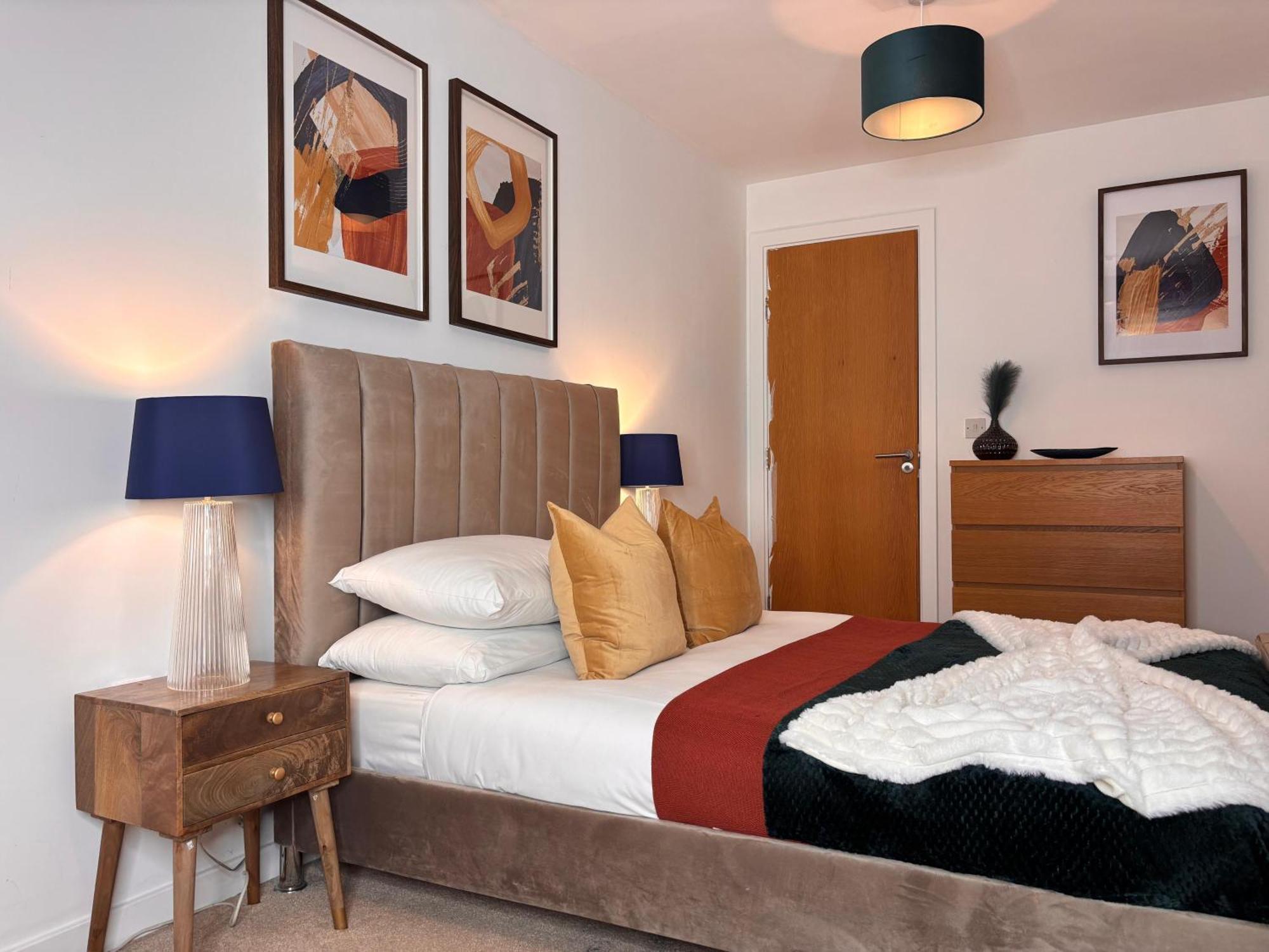 Deluxe Tower Bridge Apartment *