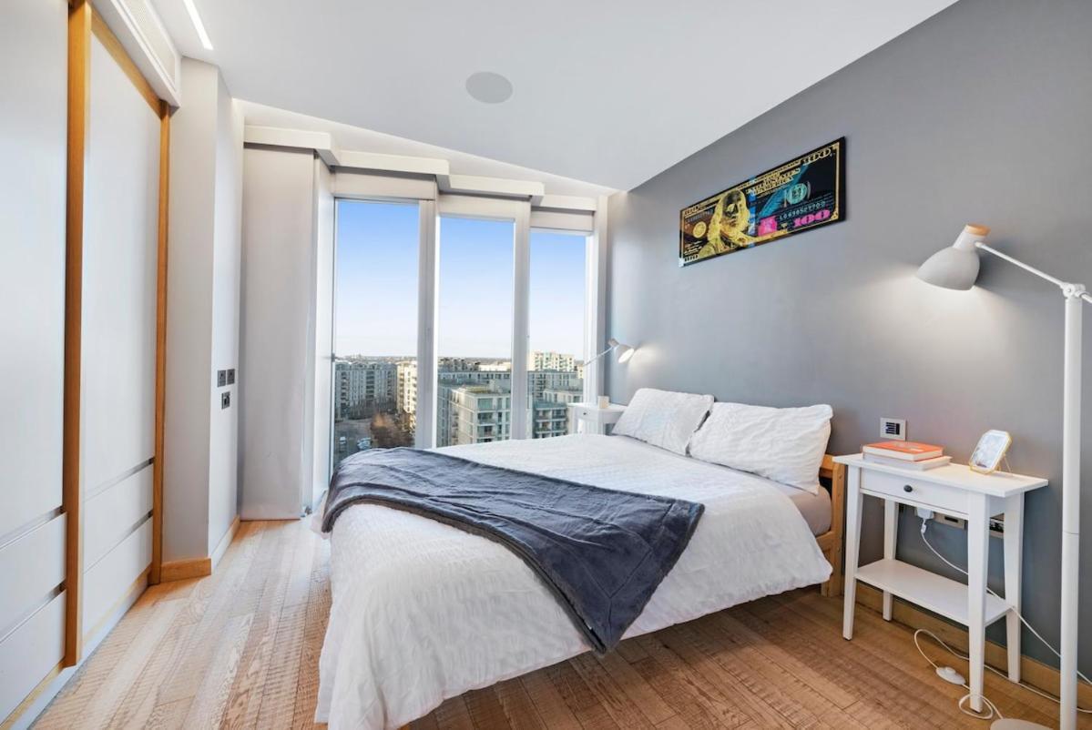Stratford Westfield Olympic Village Self Check-in Apartment *