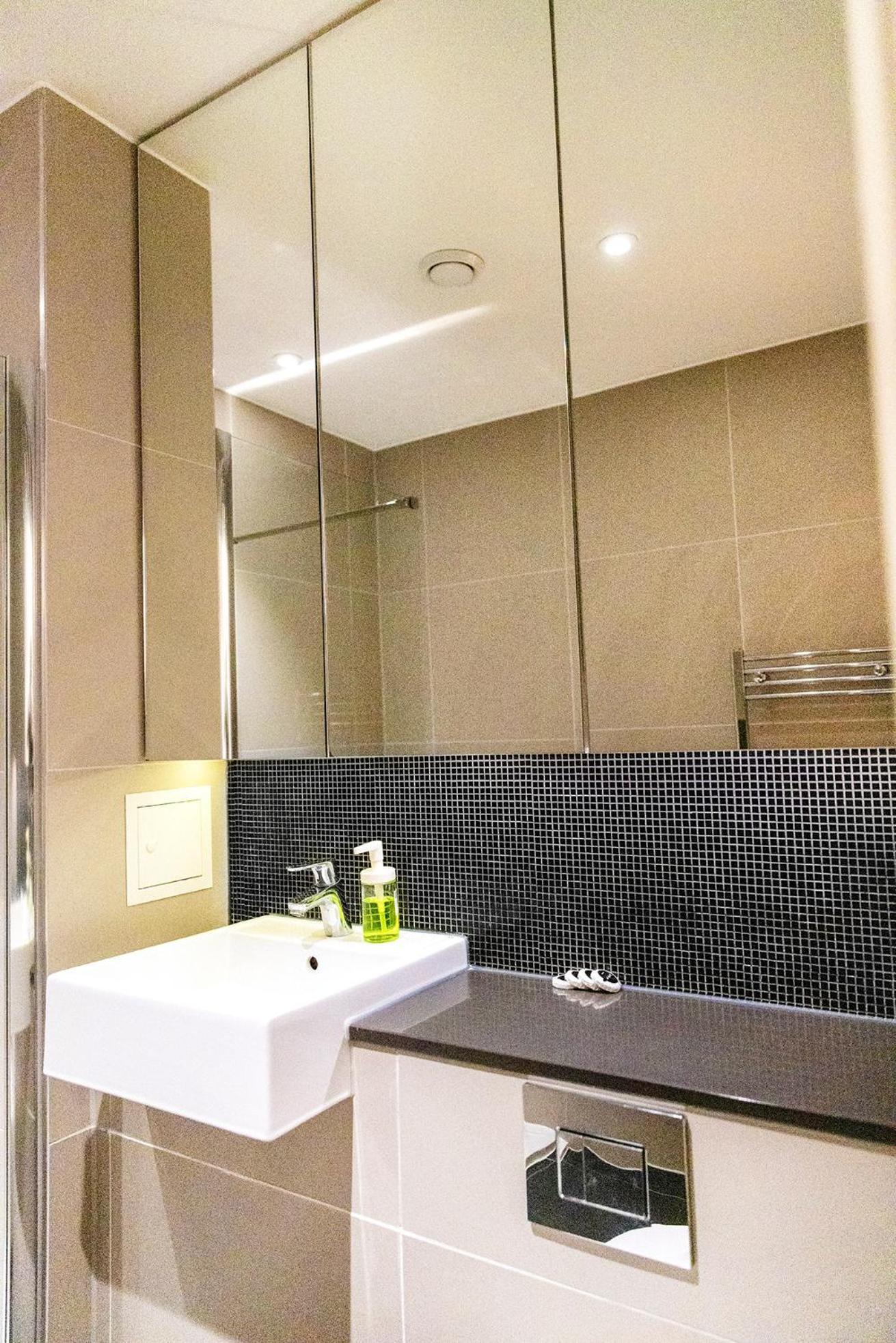 Peninsula Life- Stylish Greenwich 1bed Flat Apartment London