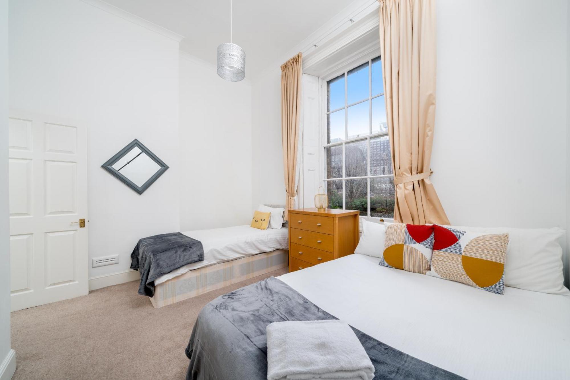 Comfort And Space In Canary Wharf With Easy Access To Excel, O2 Arena And Airport Apartment