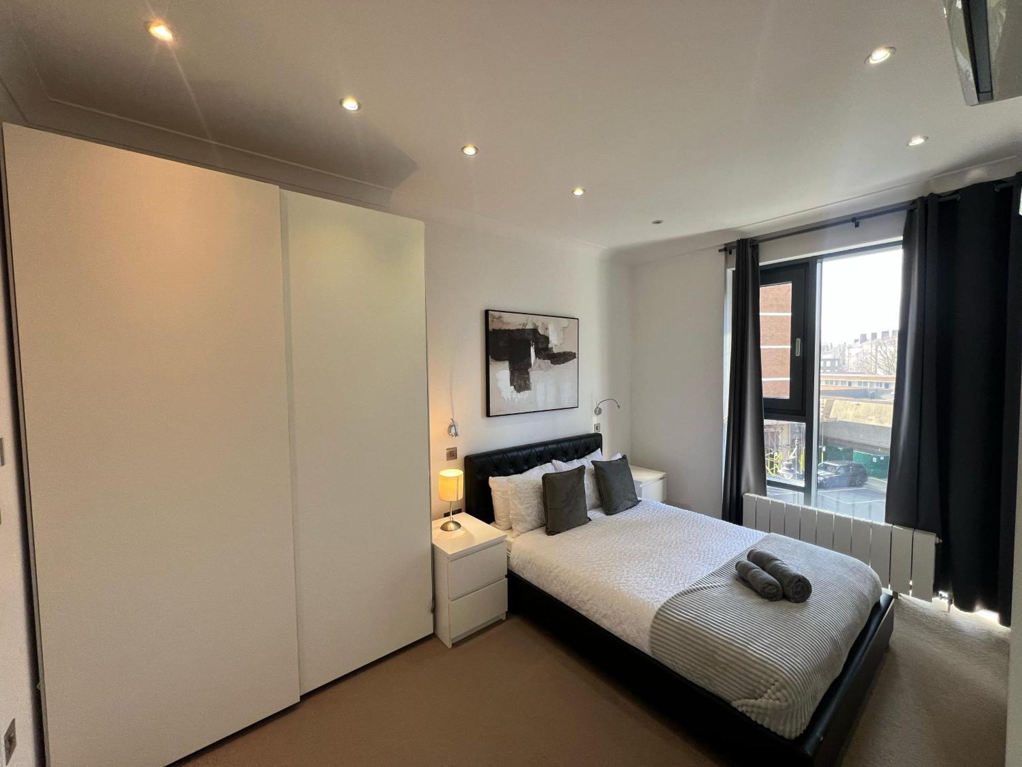 Sleek 3-bedroom Flat With Lift & Wi-fi In Southwark, Borough Near The Shard Apartment *
