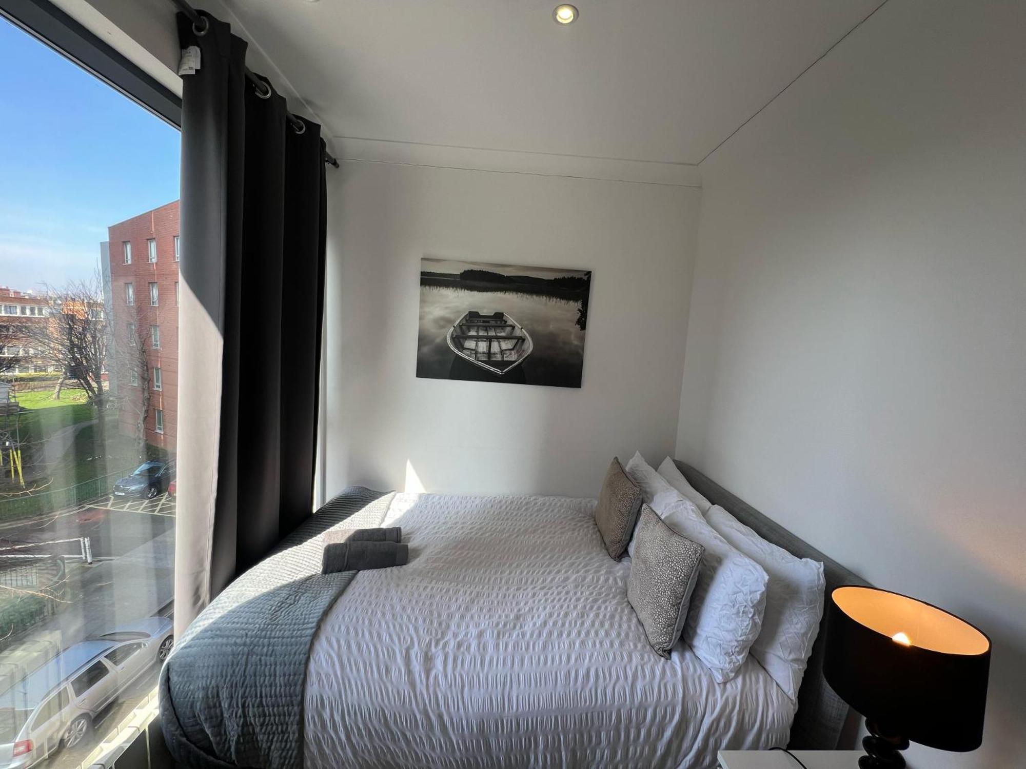 Sleek 3-bedroom Flat With Lift & Wi-fi In Southwark, Borough Near The Shard Apartment