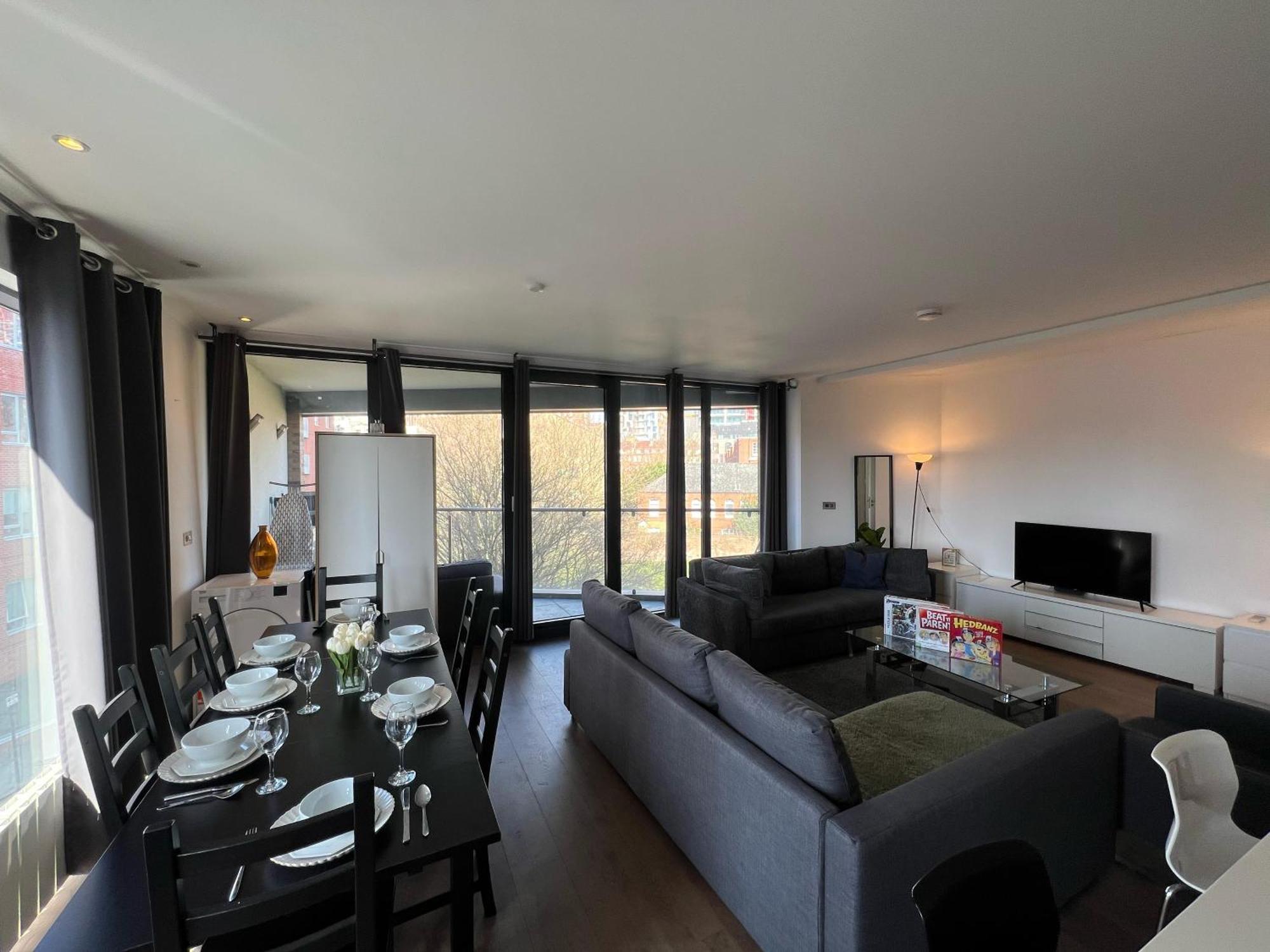 Apartment Sleek 3-bedroom Flat With Lift & Wi-fi In Southwark, Borough Near The Shard