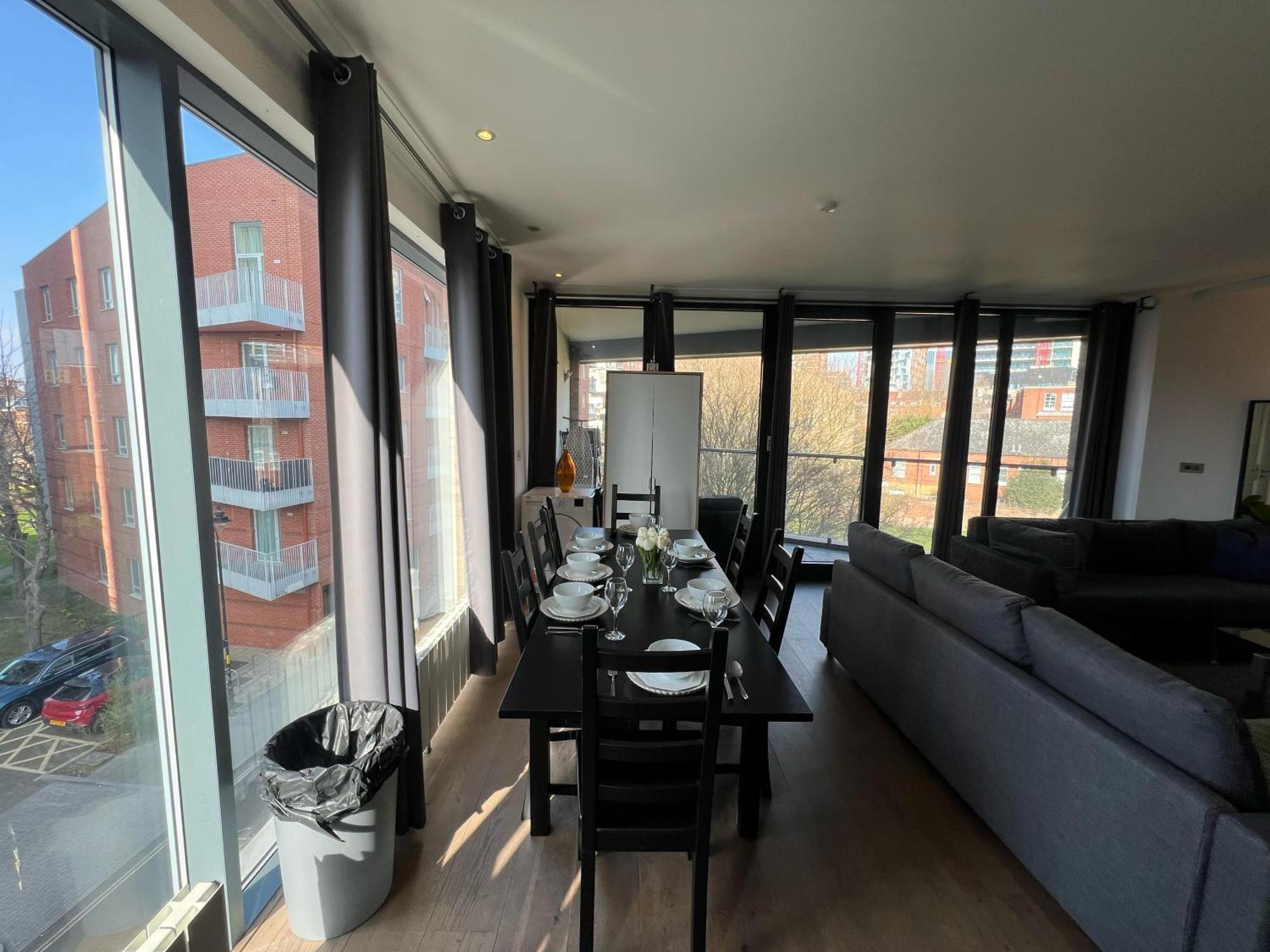 Sleek 3-bedroom Flat With Lift & Wi-fi In Southwark, Borough Near The Shard * London