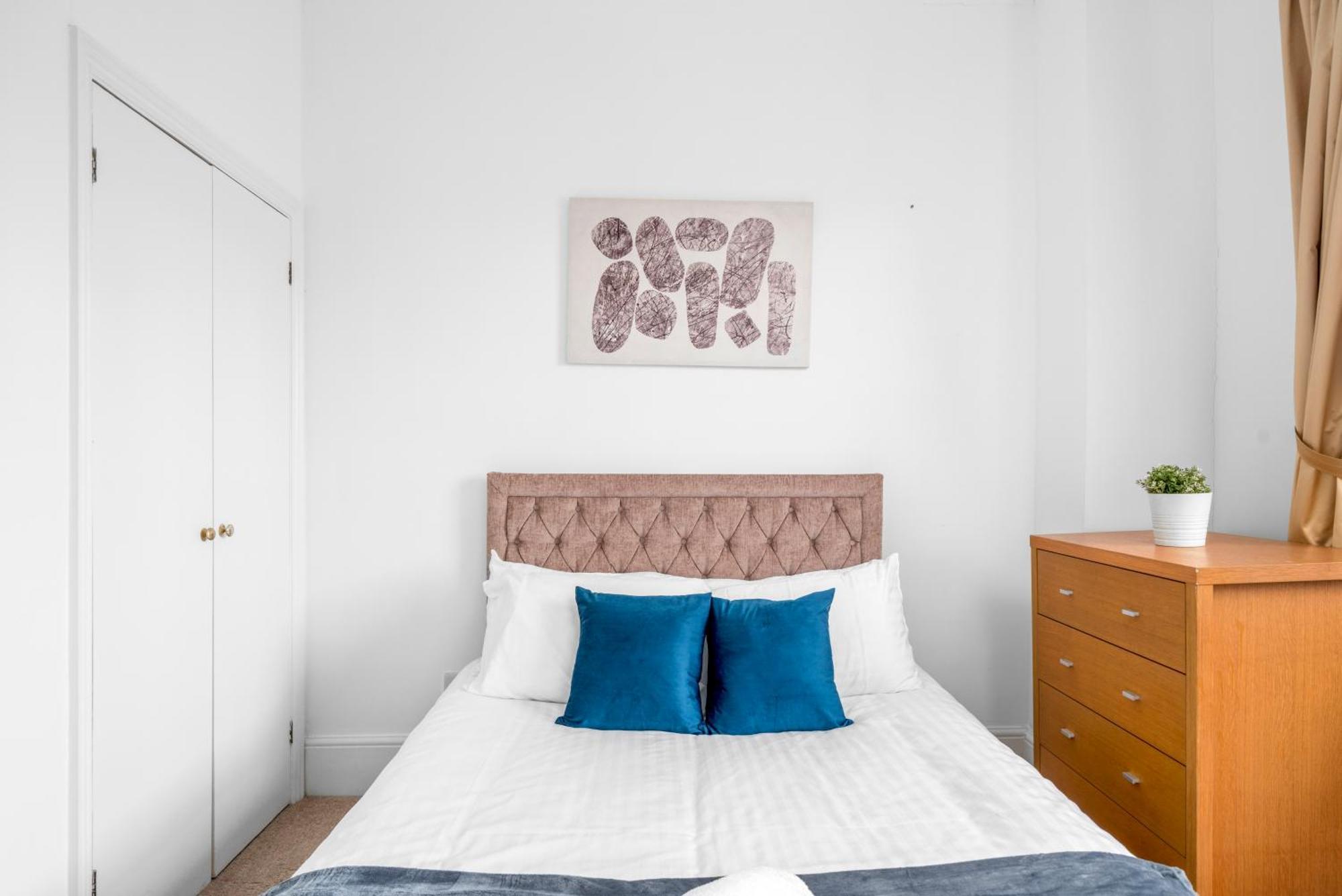 Comfort And Space In Canary Wharf With Easy Access To Excel, O2 Arena And Airport Apartment London