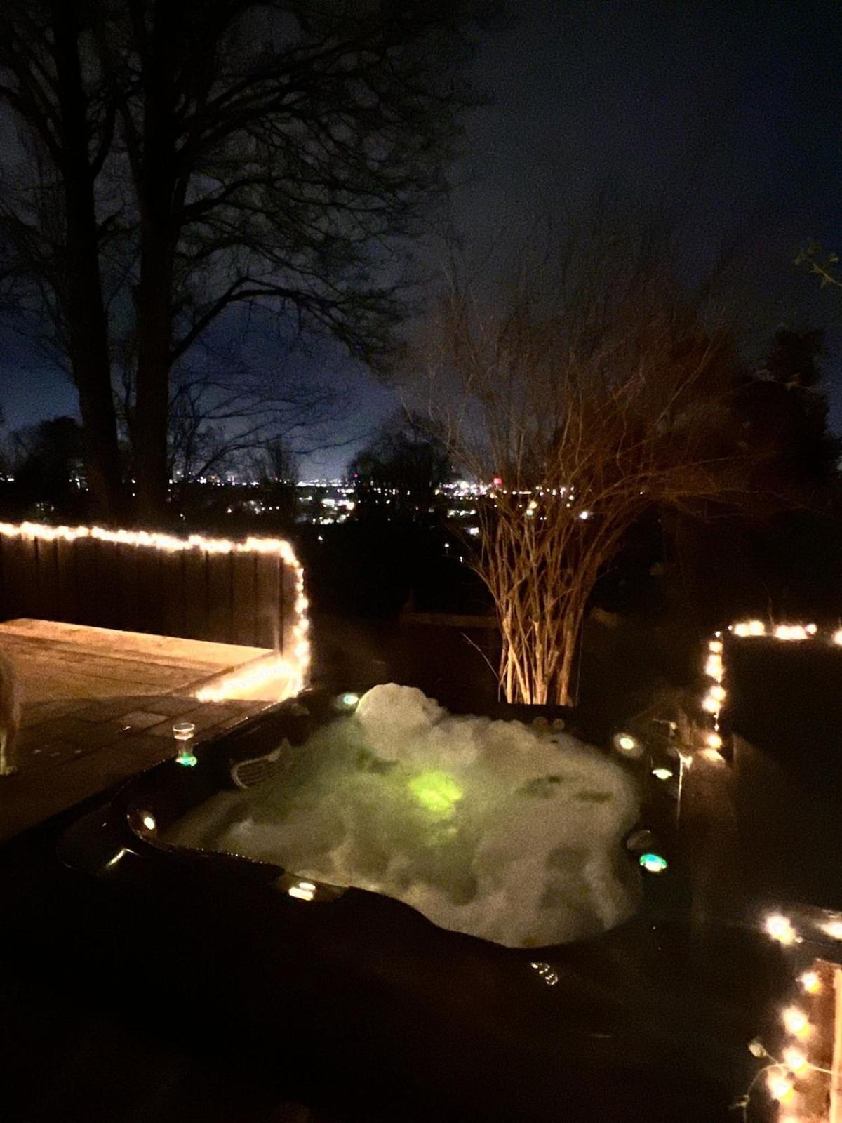 Villa The Ridge - Luxury Designer With Hot Tub And Sauna, Bexley Borough Of London