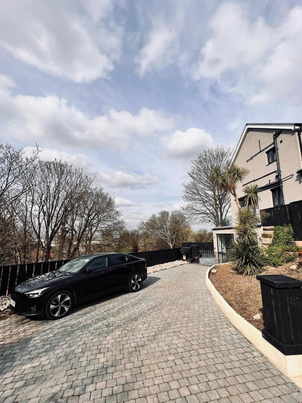 Villa The Ridge - Luxury Designer With Hot Tub And Sauna, Bexley Borough Of