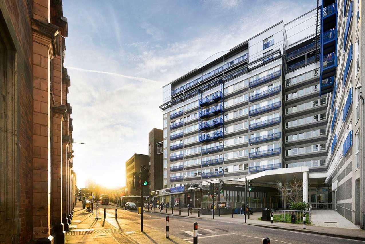 Apartment Stylish & Cozy 2-bedroom Flat With Parking *