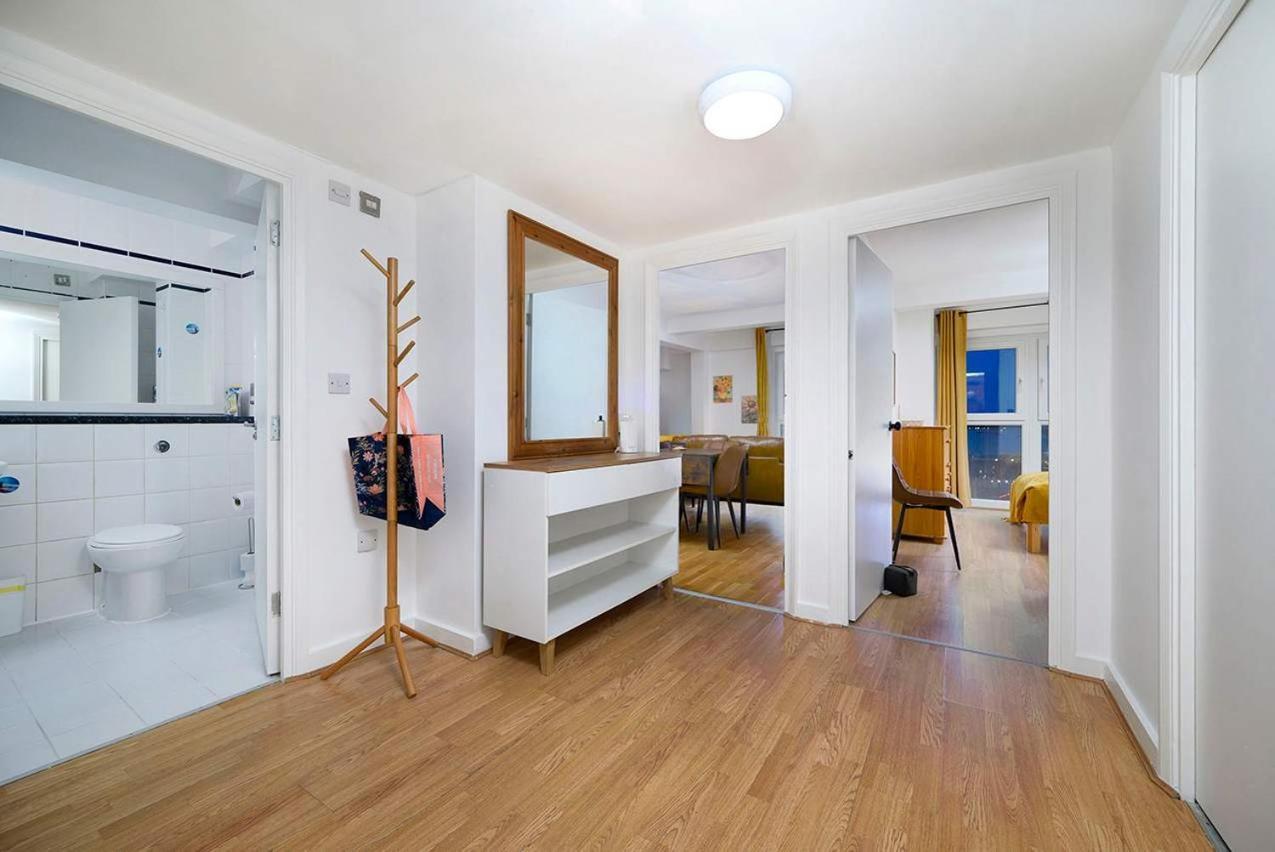 Stylish & Cozy 2-bedroom Flat With Parking * London