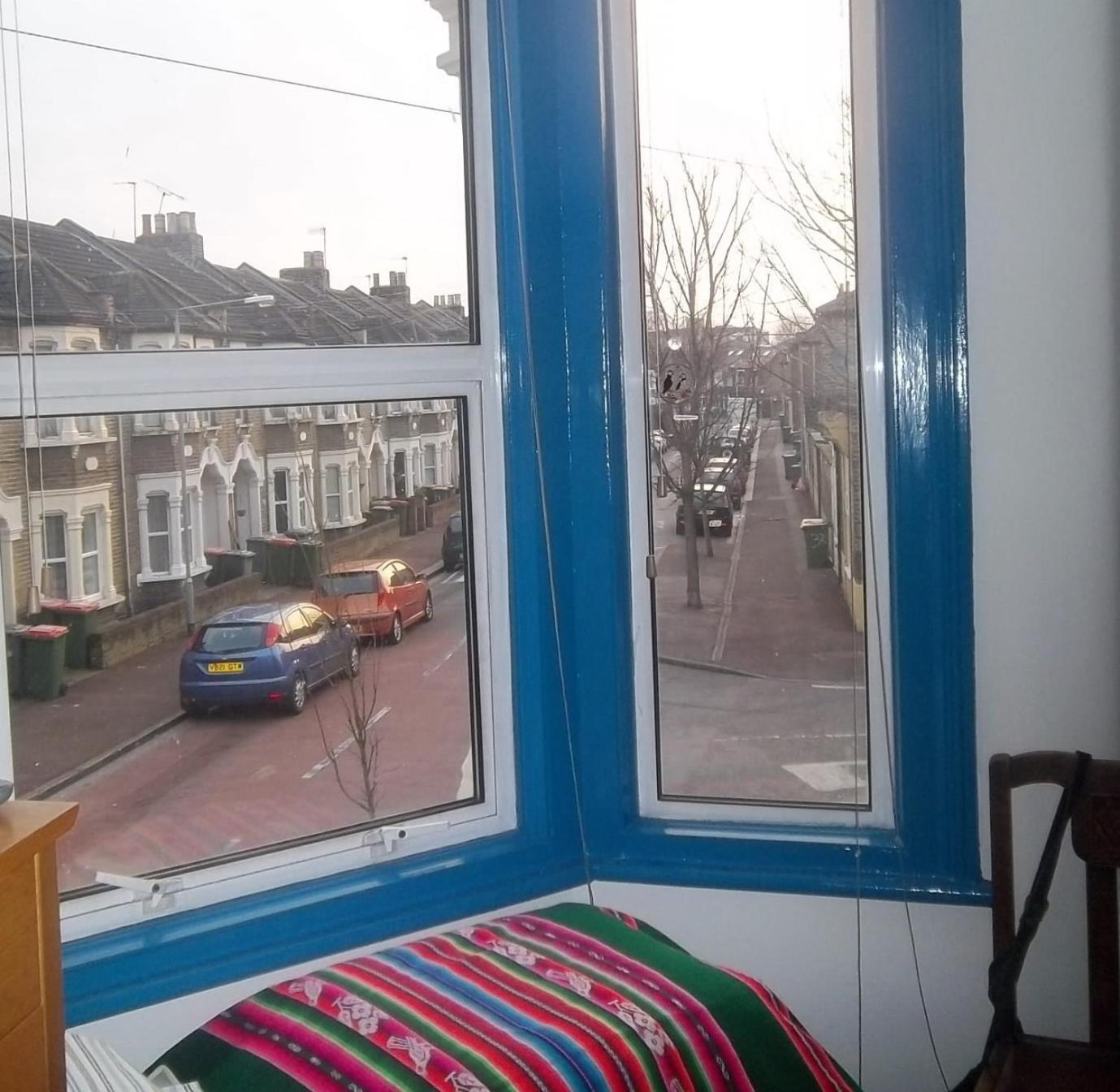Apartment East Apartmentsleeps2-garden-transportlinks London