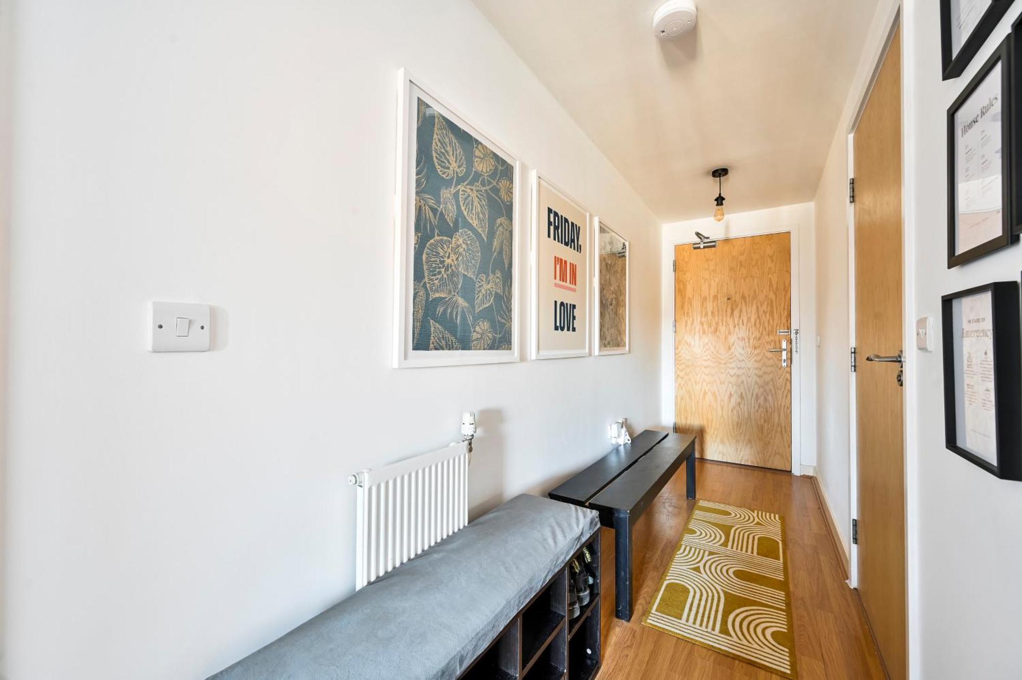 Stylish 2bed Flat Hackney * London