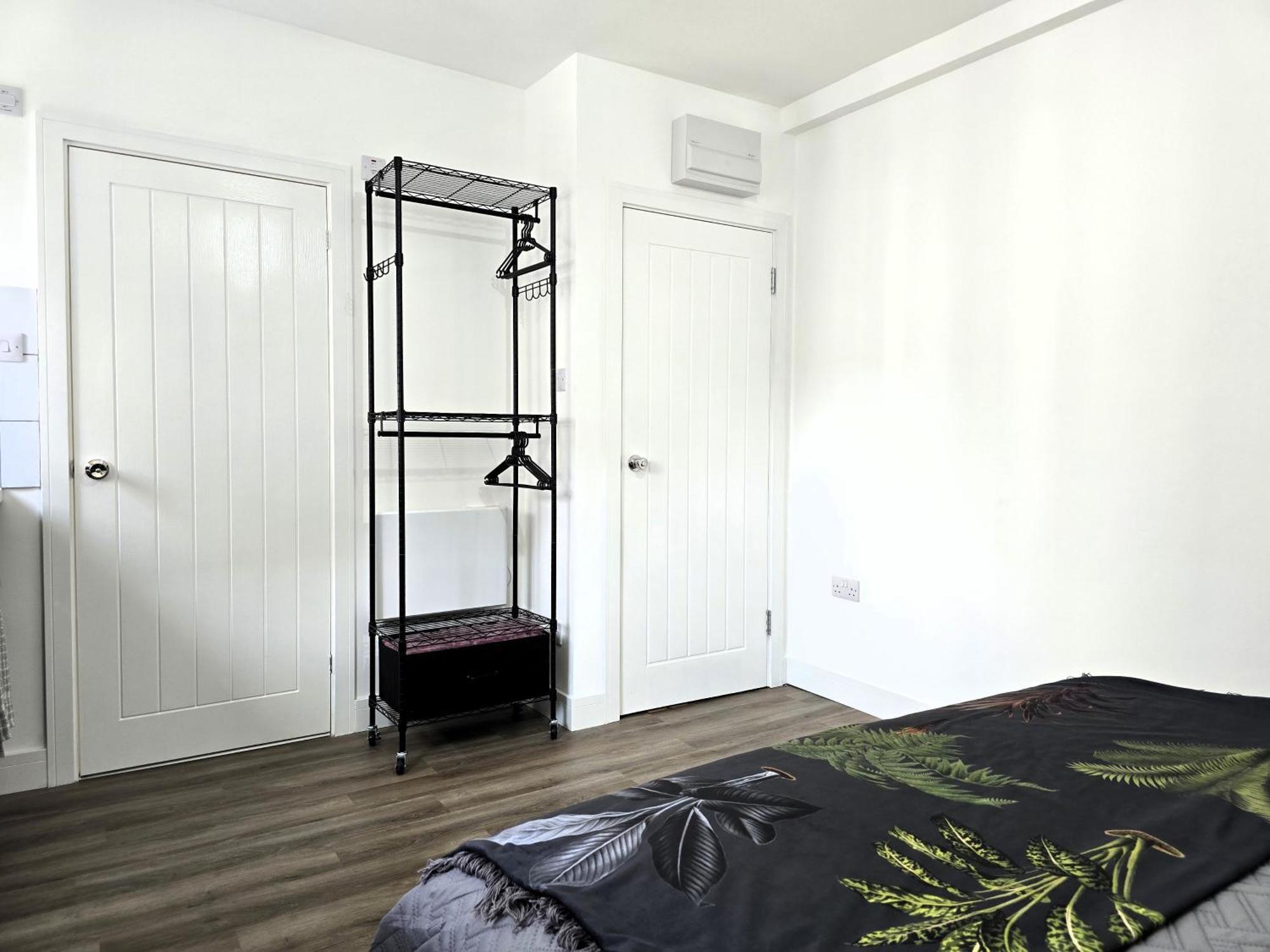 Elegant Flat 4 In London